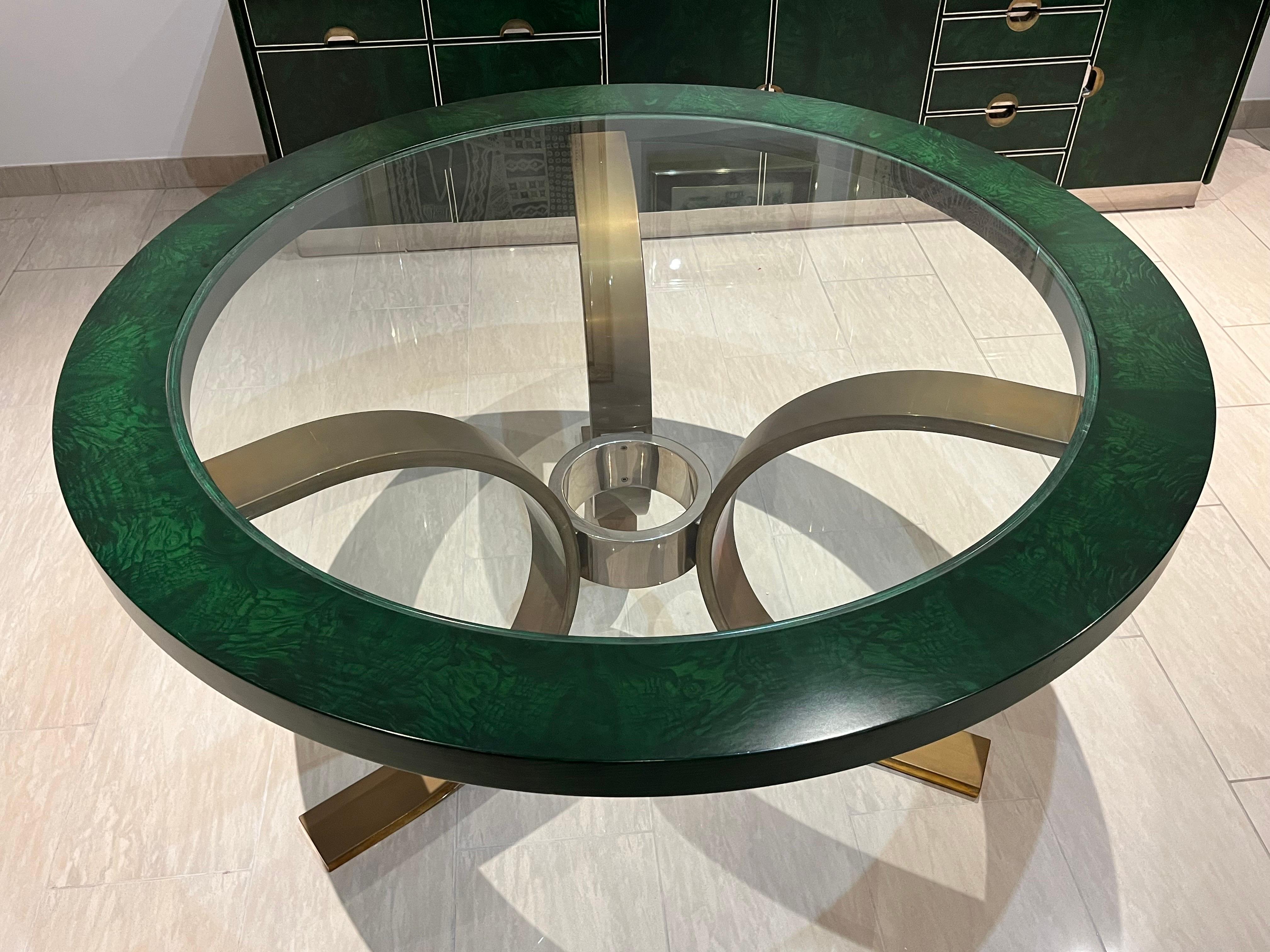 Round Dining Table Top Design 1970s  For Sale 6
