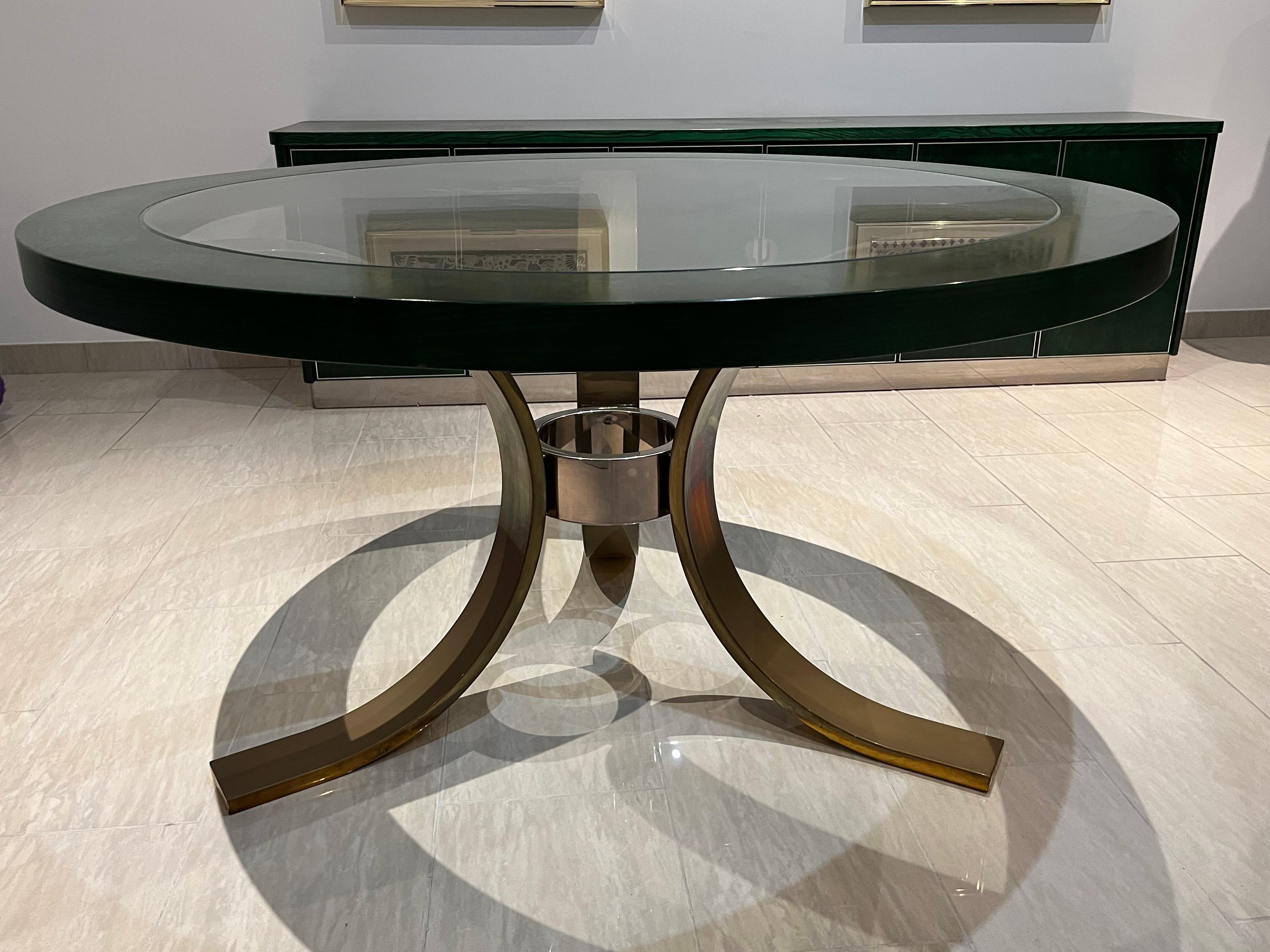 Round Dining Table Top Design 1970s

Attr. Carlo Torriggiani for Did Dado Industrial Milano 1970

Wood, Glass and iron 

Very good condition as pics 

Measures 
Diameter cm 140 x cm 75 hight 

