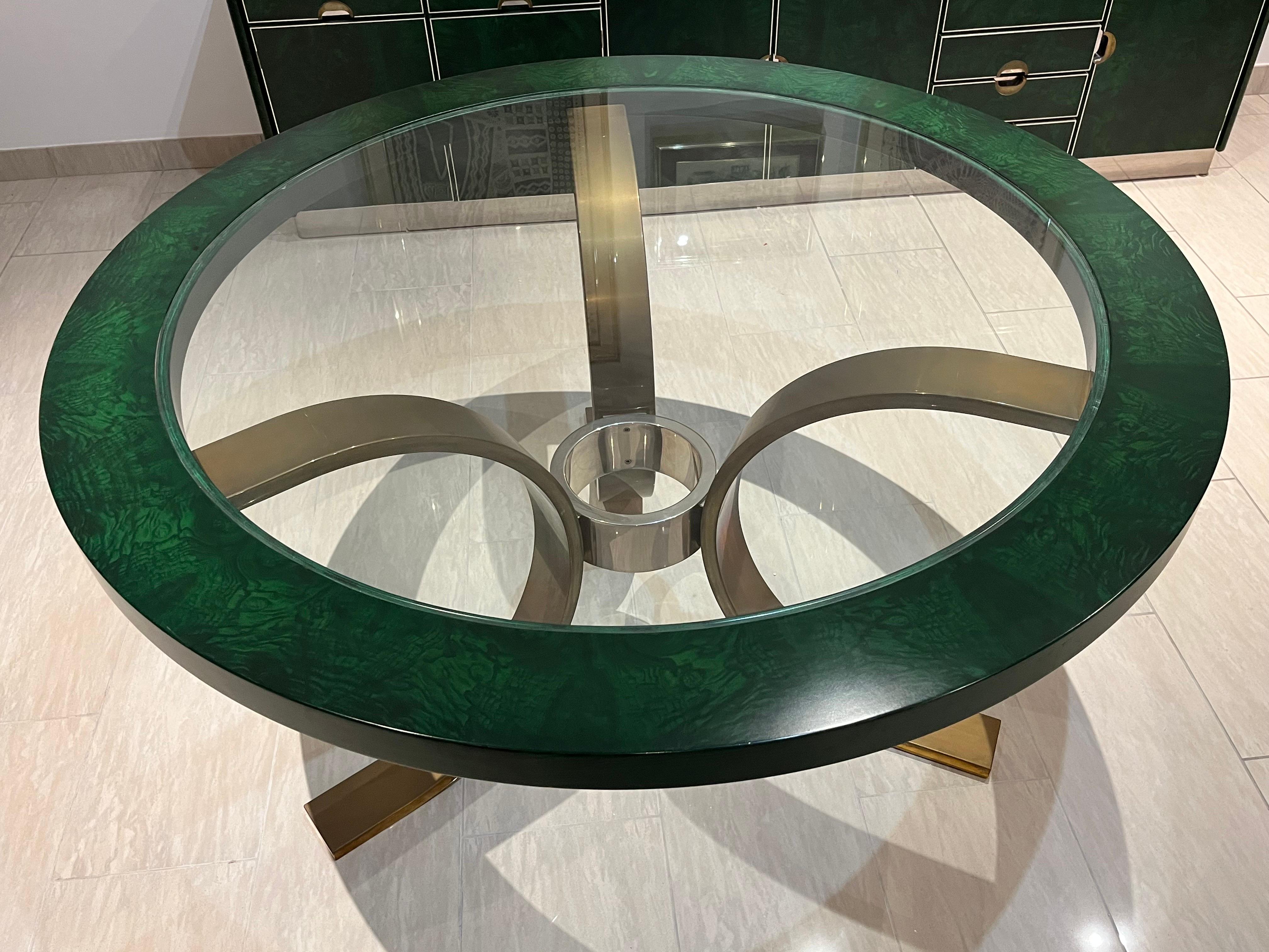 Round Dining Table Top Design 1970s  For Sale 3