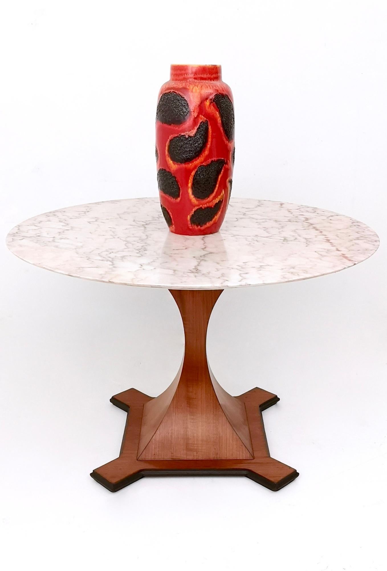Round Dining Table with a Veined Portuguese Pink Marble-Top, Italy, 1950s (Italienisch)
