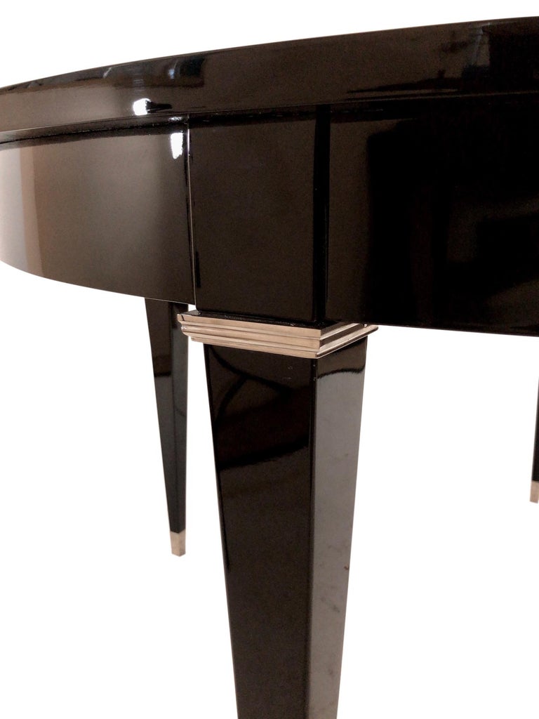 Round Dining Table With Extension In Black Lacquer Nickeled Metal Fittings