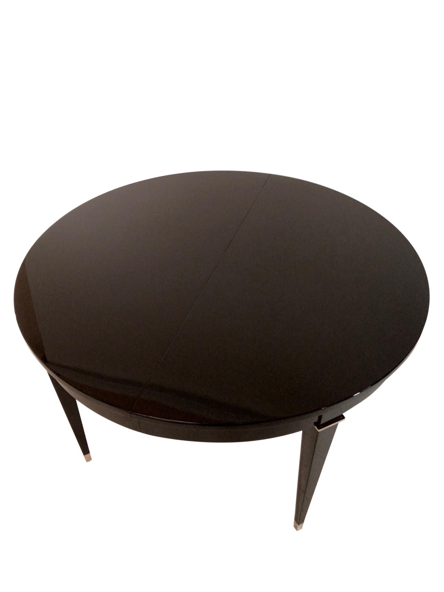 Art Deco Round Dining Table with Extension in Black Lacquer with Nickeled Metal Fittings For Sale