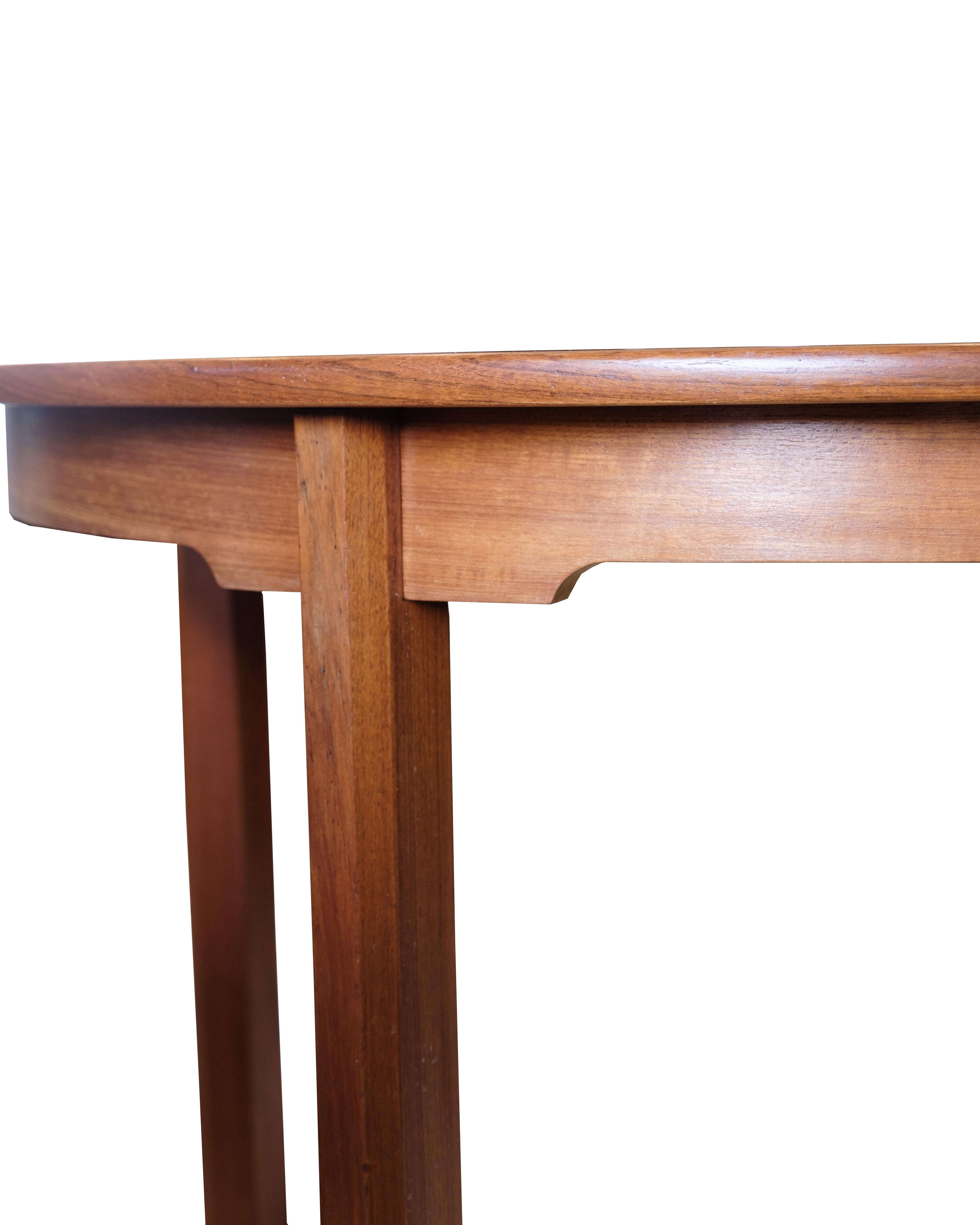 Teak Tavolo da pranzo rotondo con allunghe in teak, design danese degli anni '60 in vendita