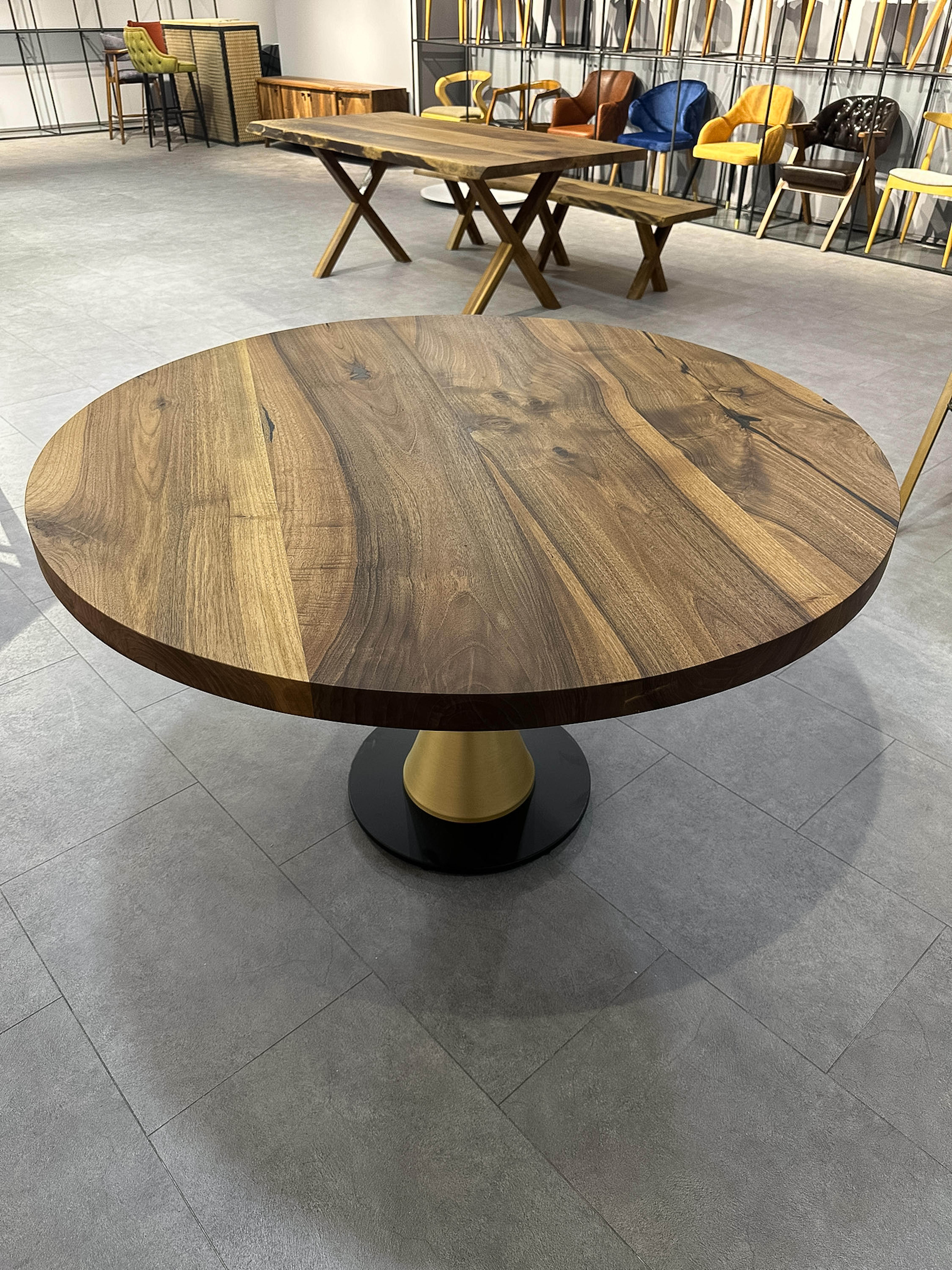 Rustic Wood Black Walnut Custom Dining Room Table - Solid Wood Round Table For Sale 4