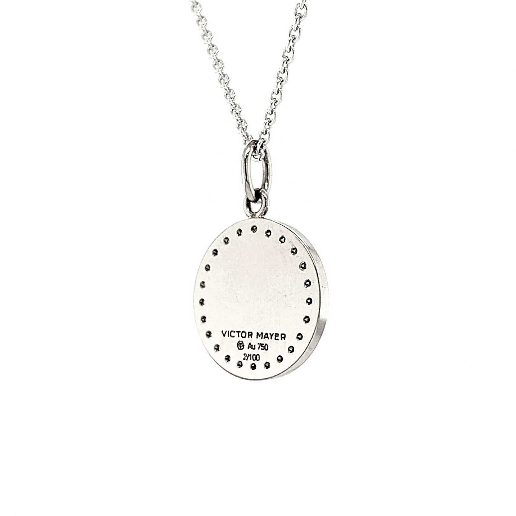 Women's Round Disc Pendant Star Necklace 18k White Gold Silver Enamel 24 Diamonds 0.36ct For Sale