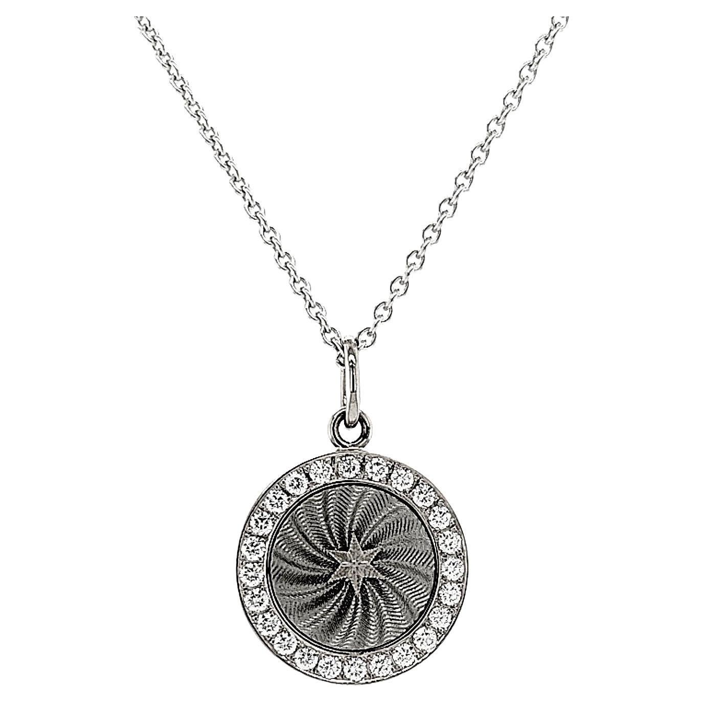 Round Disc Pendant Star Necklace 18k White Gold Silver Enamel 24 Diamonds 0.36ct For Sale