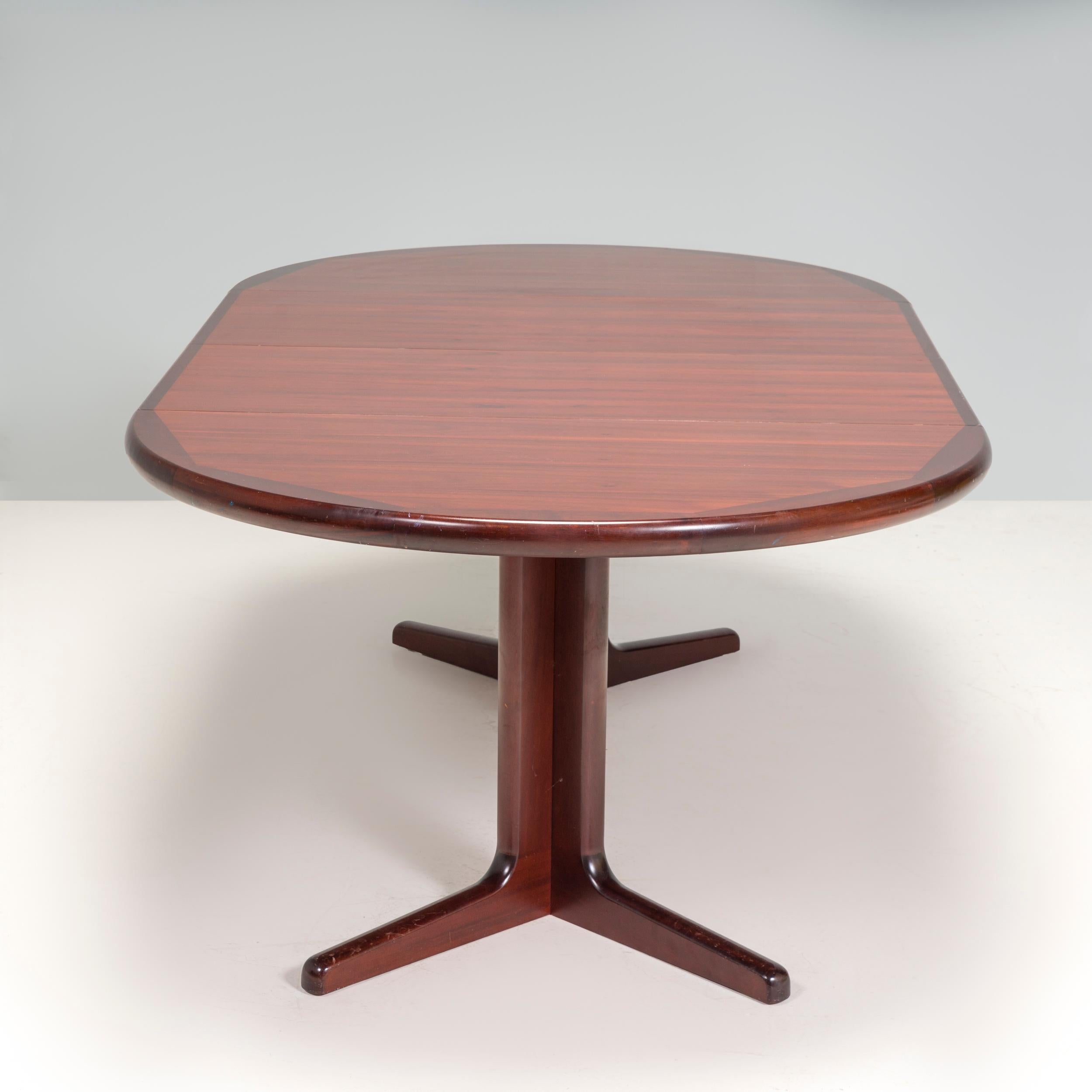 Round Double Extendable Rosewood Dining Table, 1960s In Good Condition For Sale In London, GB