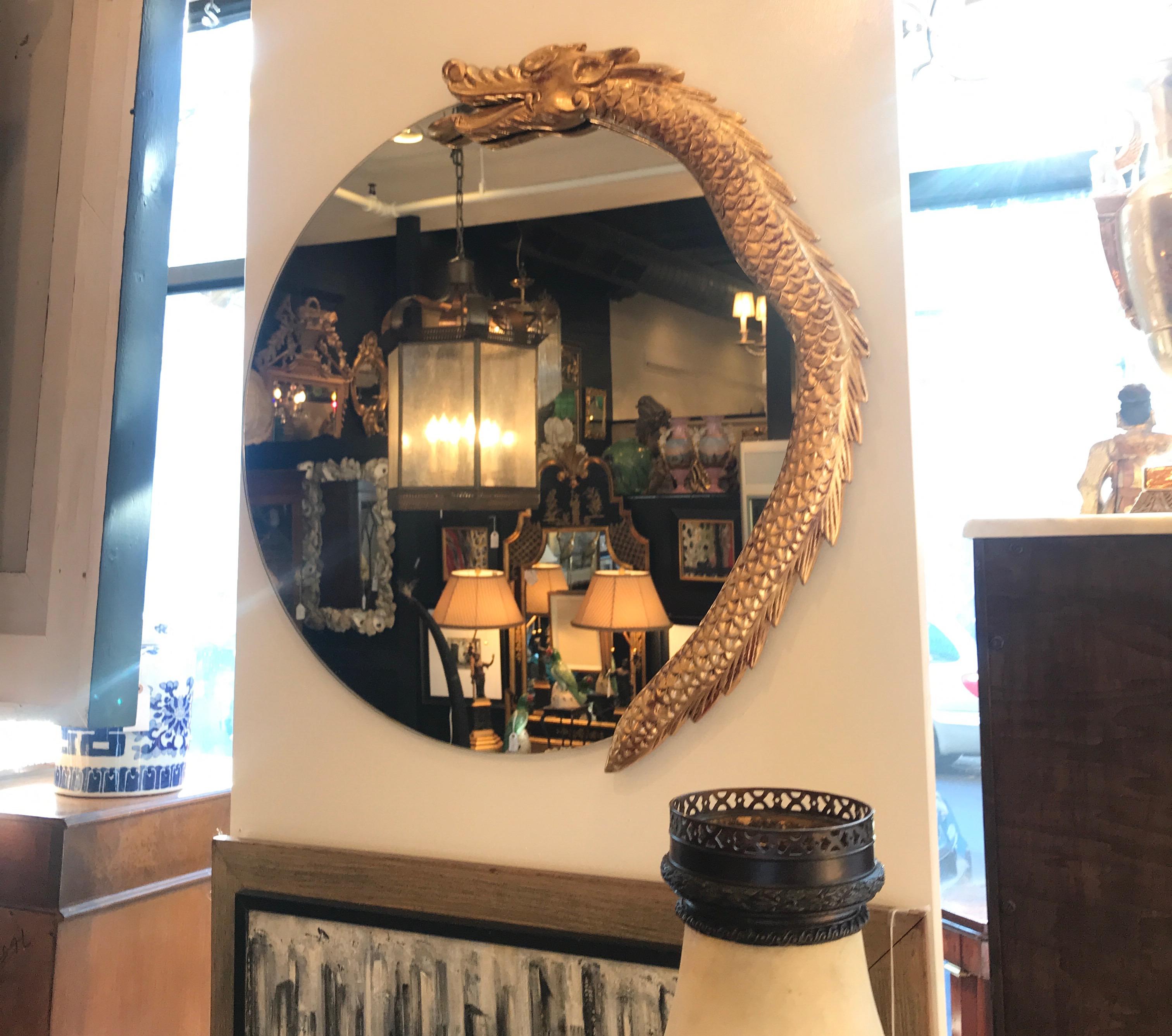 Round Dragon Motif Giltwood Mirror In Excellent Condition In Lambertville, NJ