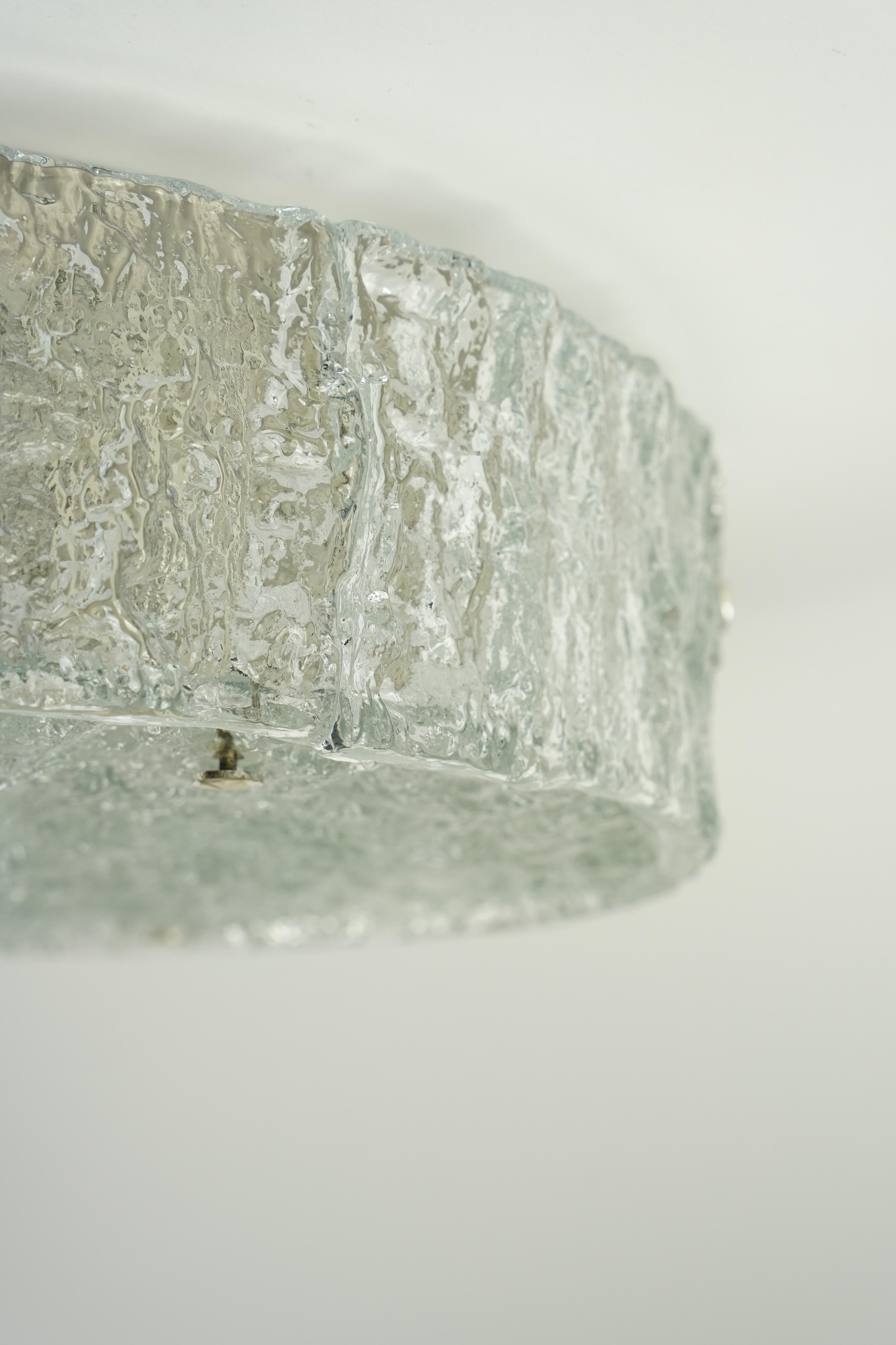 Monture encastrée en verre rond en forme de tambour par Kaiser, Allemagne, années 1960 Bon état - En vente à Bronx, NY