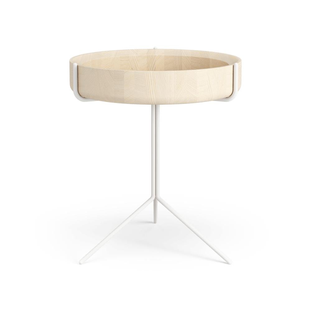 Table d'appoint ronde à plateau tambour Corinna Warm pour Swedese en frêne de 14 pouces, cadre noir en vente 1