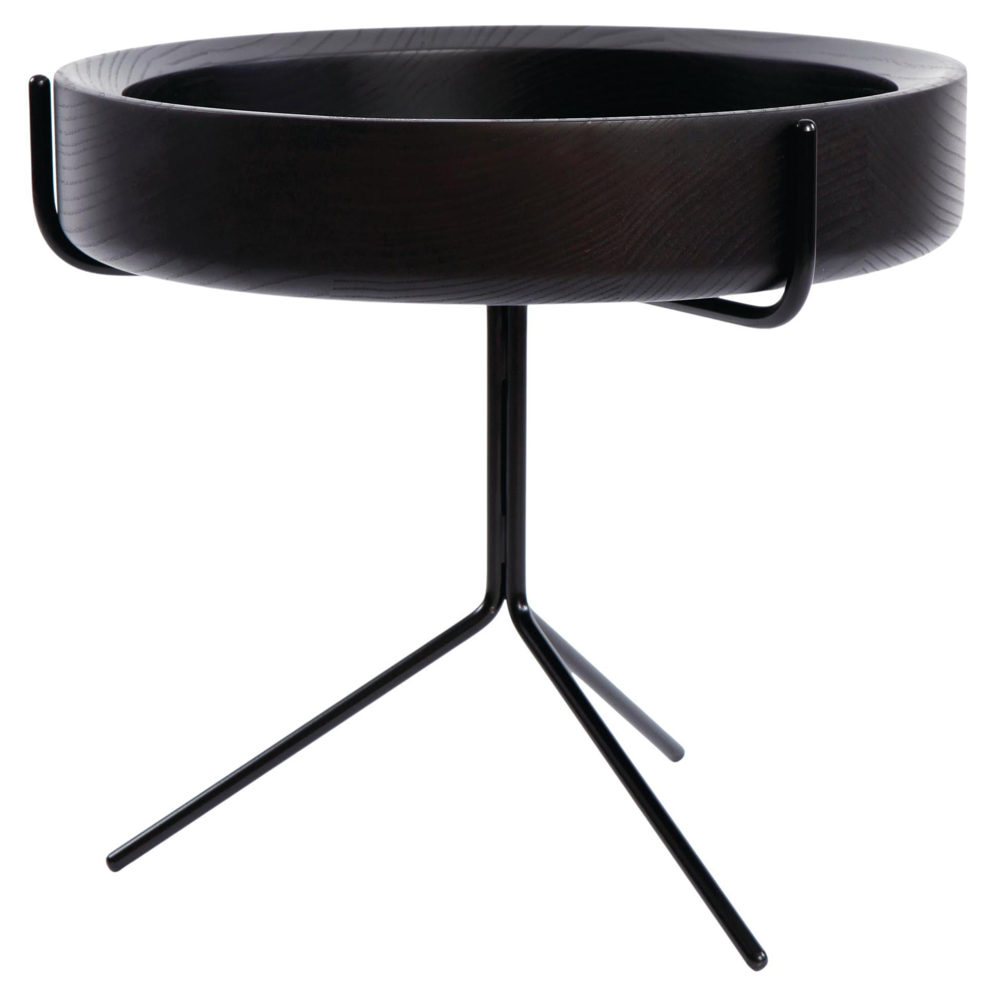 Métal Table d'appoint ronde à plateau tambour Corinna Warm pour Swedese H 14 po. Frêne noir, cadre blanc en vente