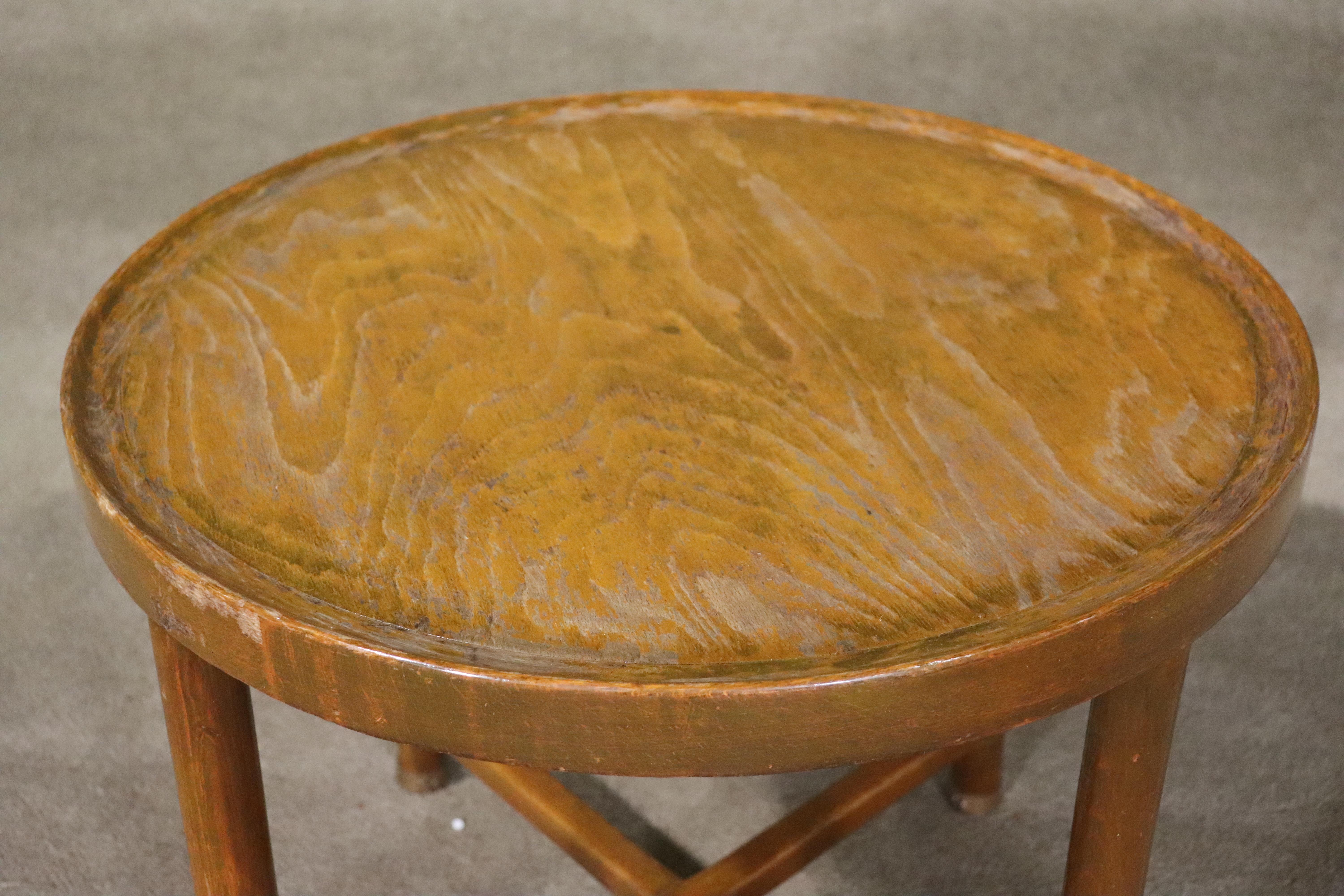 Mid-Century Modern Round Dunbar Style Table For Sale