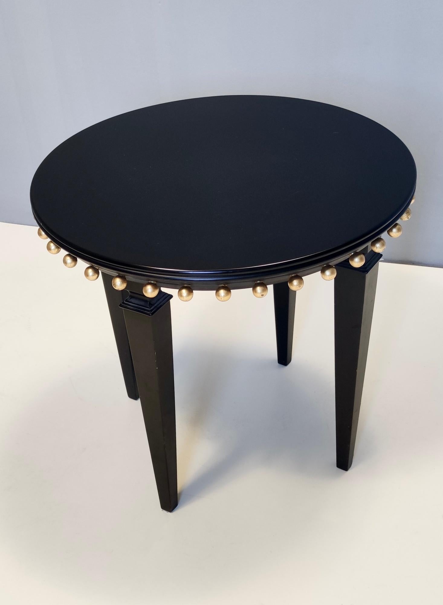 Contemporary Round Black Ebonized Beech Coffee Table by Roberto Ventura, Italy, 2000s For Sale