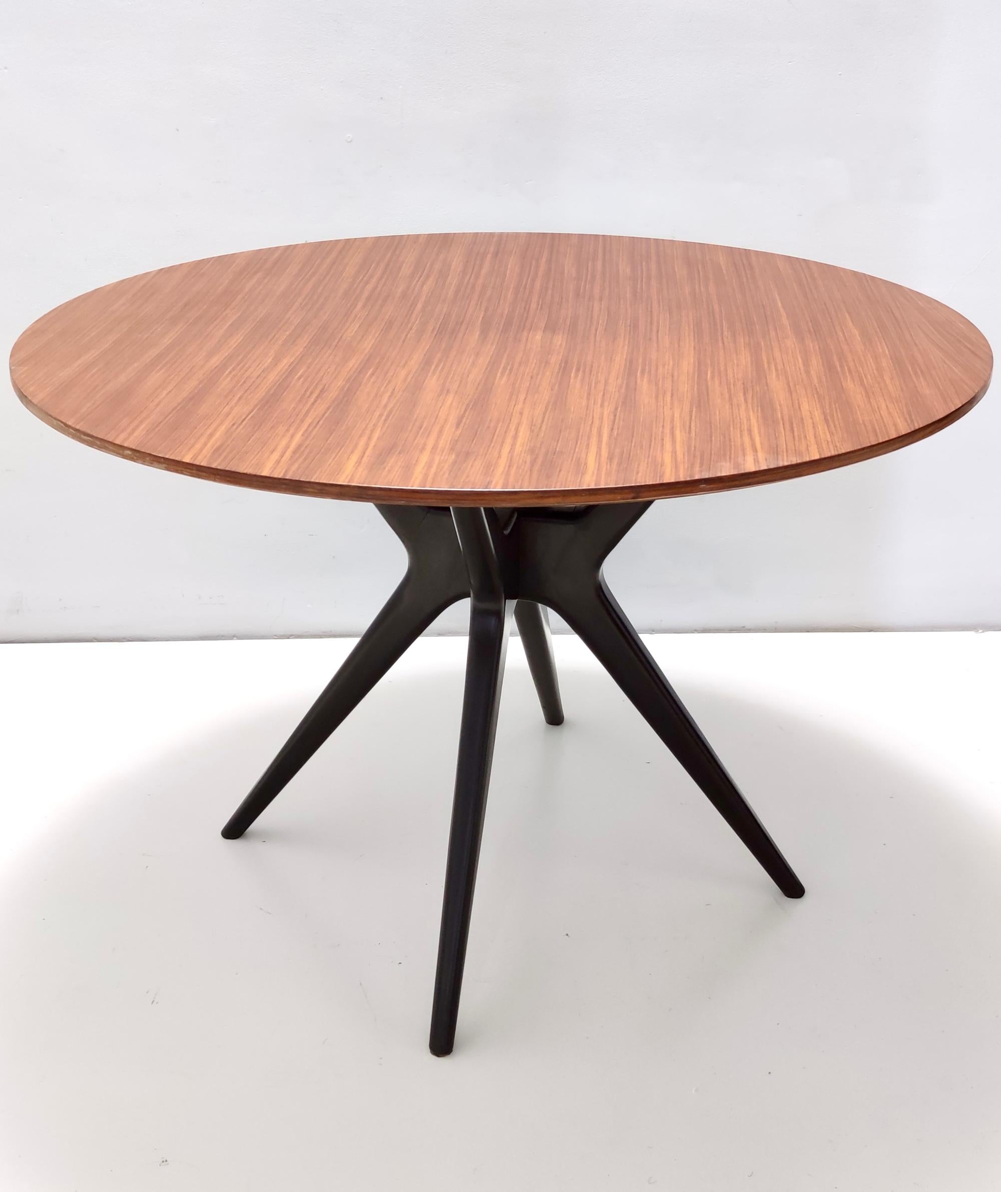 Round Ebonized Walnut and Beech Dining Table in the style of Ico Parisi, Italy In Good Condition In Bresso, Lombardy