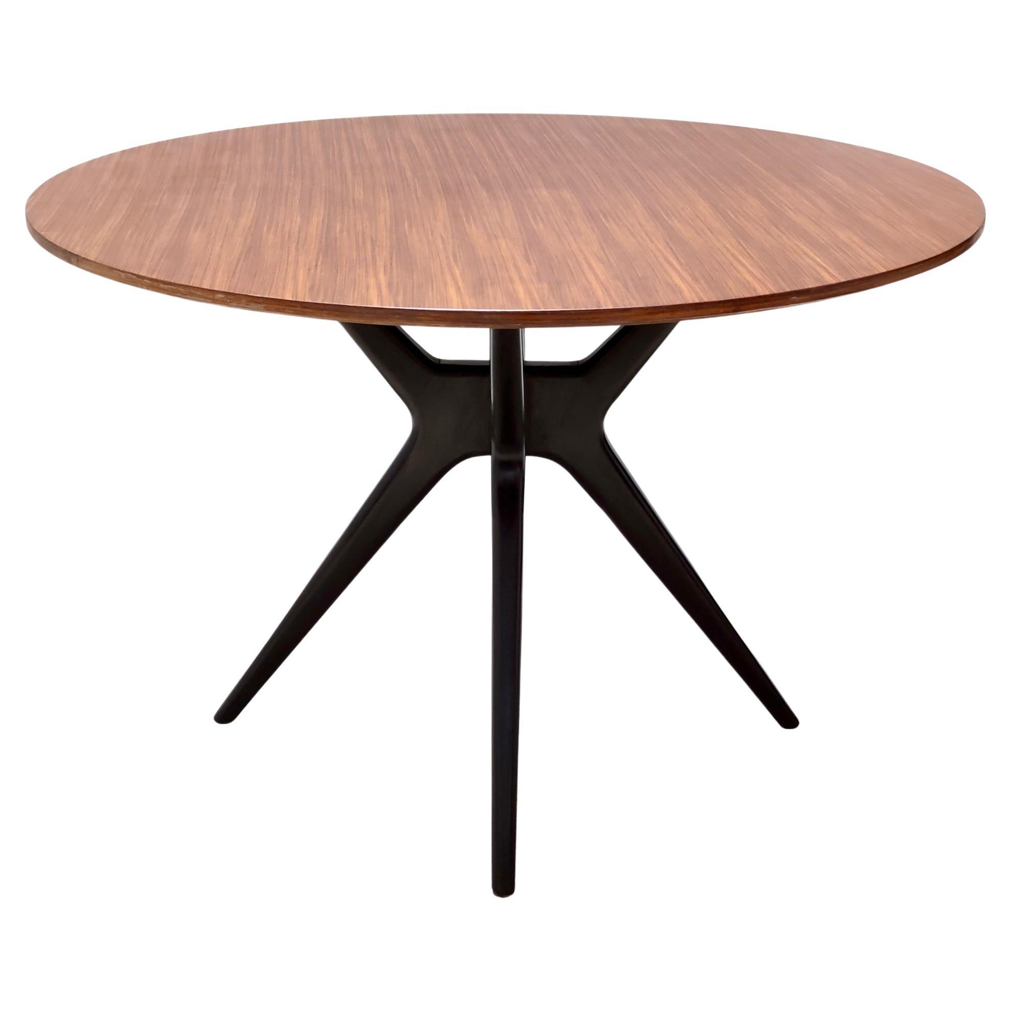 Round Ebonized Walnut and Beech Dining Table in the style of Ico Parisi, Italy
