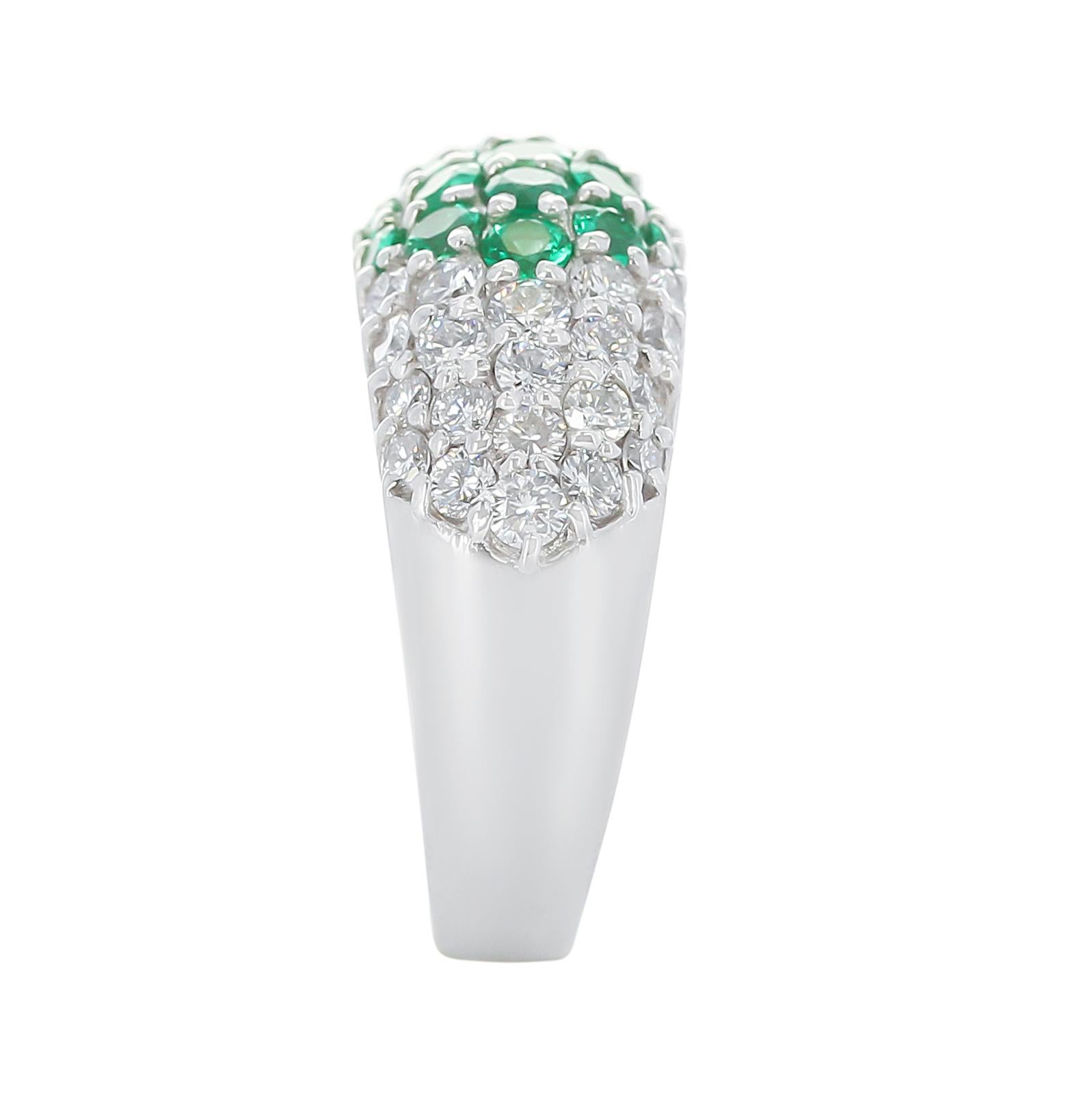 Round Emerald and Diamond Cocktail Ring, Platinum In Excellent Condition For Sale In New York, NY