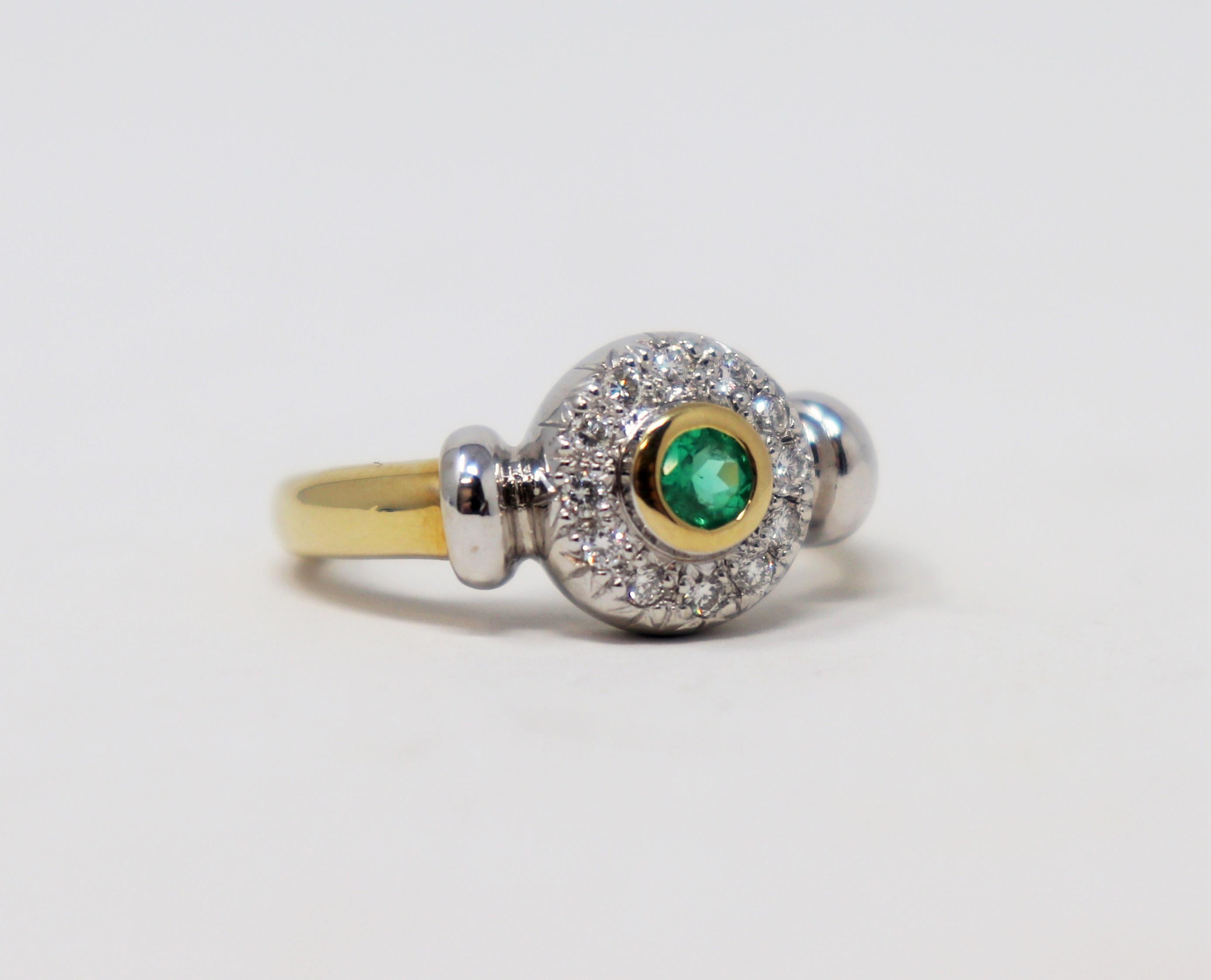 Round Cut Round Emerald Bezel Set and Pave Diamond Halo Ring in Two Tone 14 Karat Gold For Sale