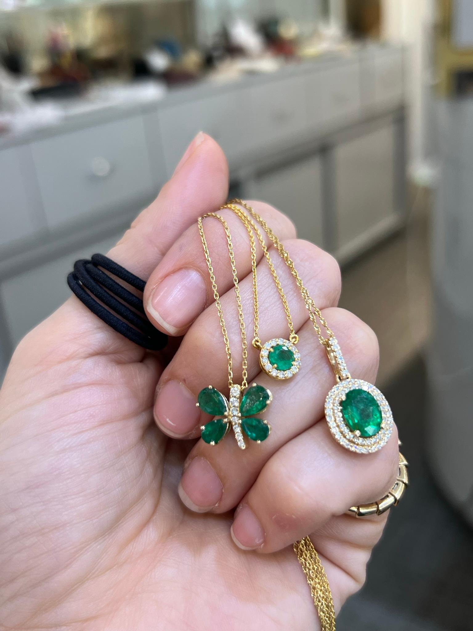 Round Cut Round Emerald Pendant Necklace 18K