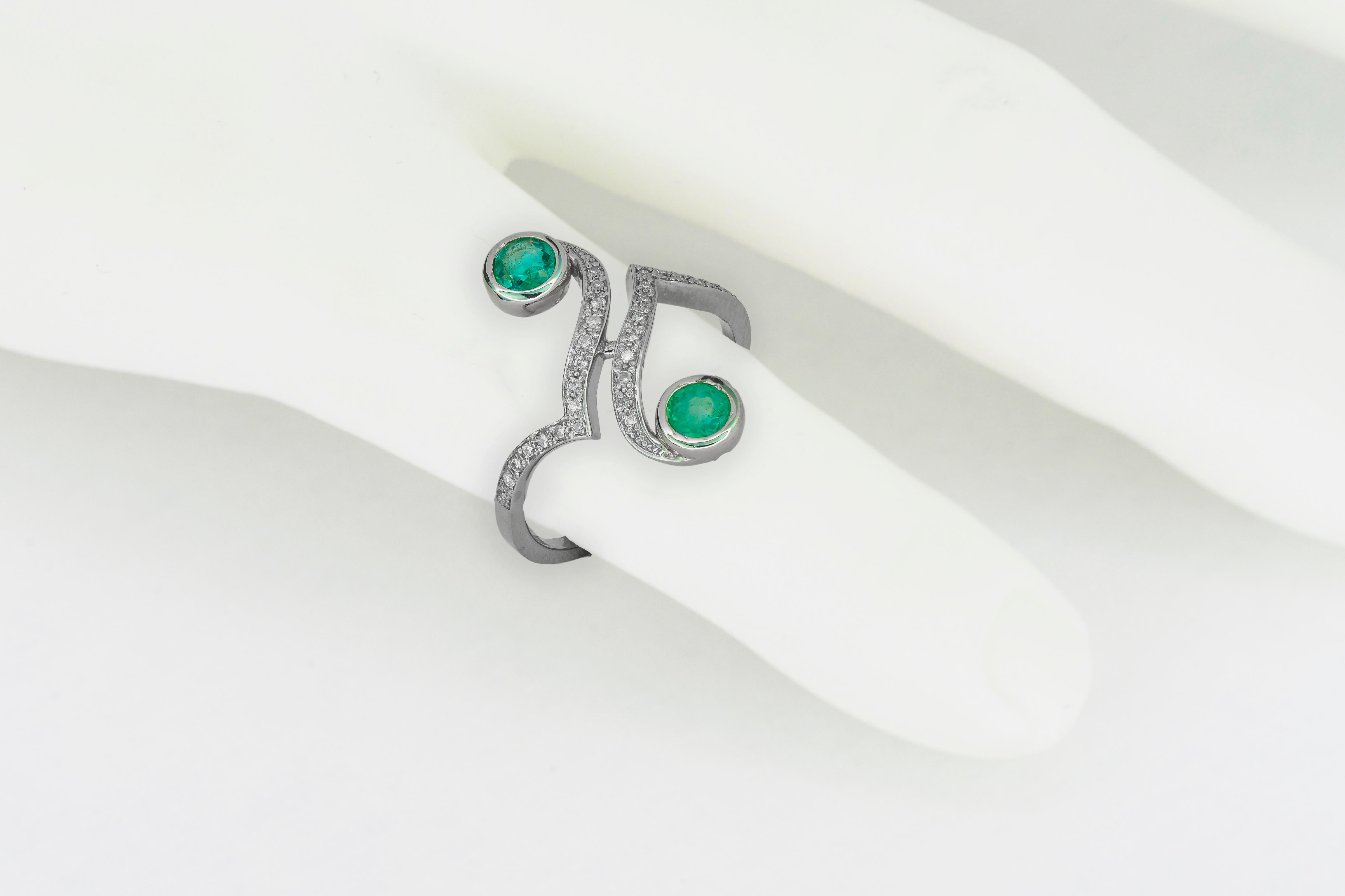 Round Emerald Ring, in 14 Karat Gold, Vintage Style Emerald Ring, Emerald Ring 2
