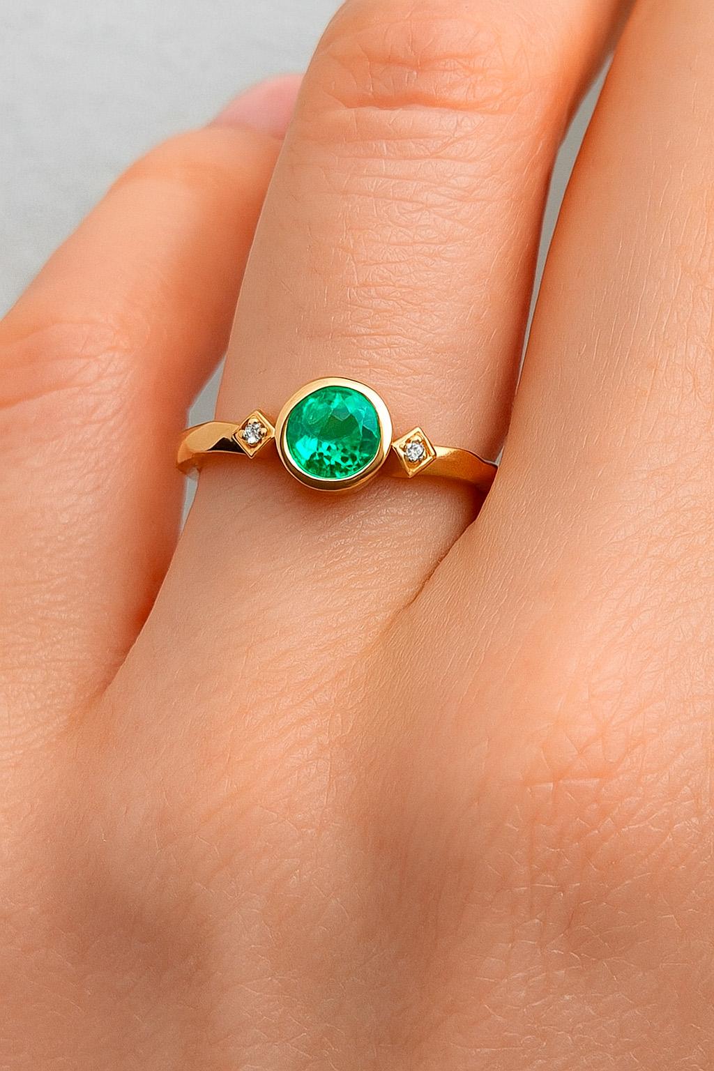 Im Angebot: Runder Smaragdring aus 14 Karat Gold, echter Smaragdring () 7