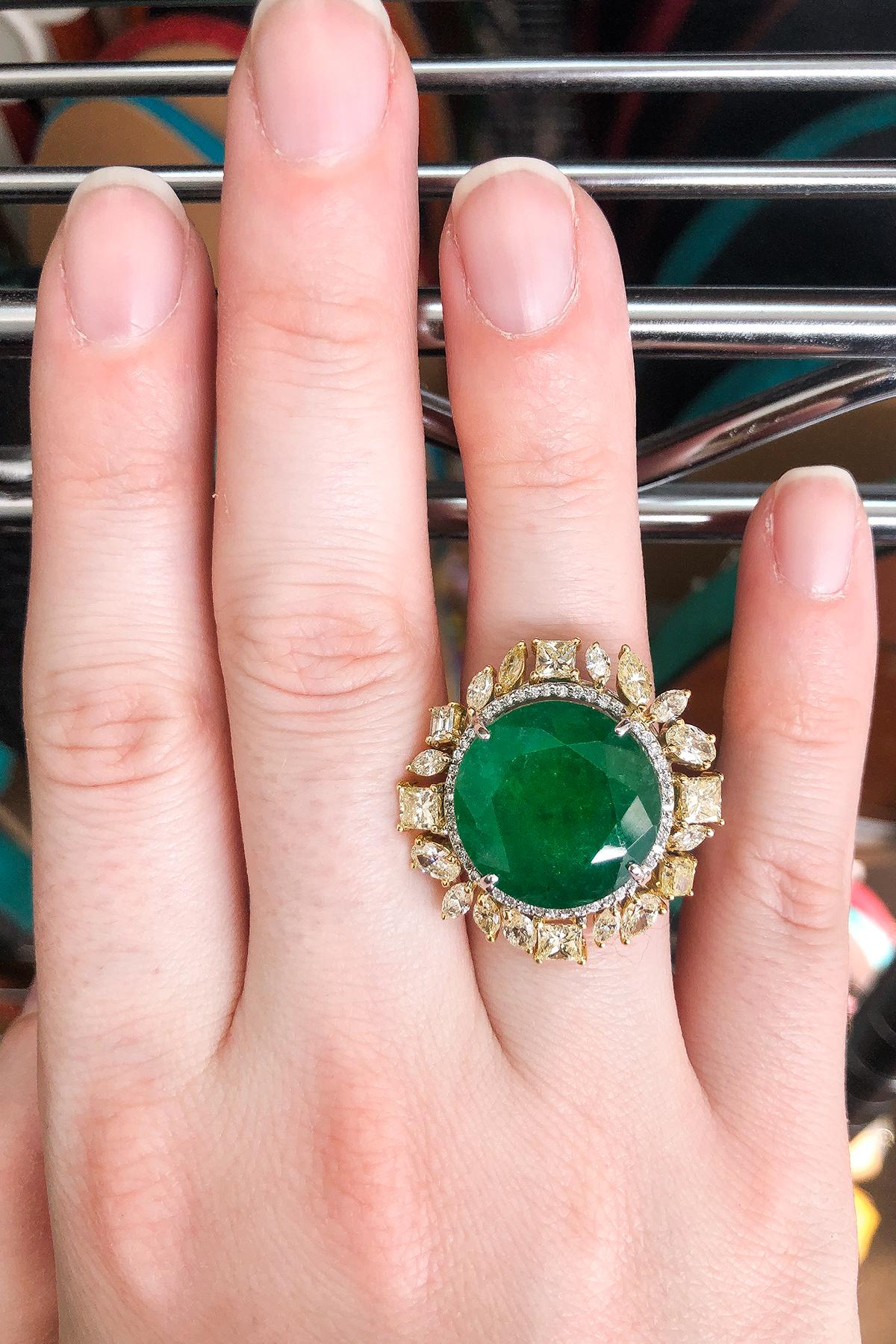 Modern Round Emerald Ring with Diamonds For Sale