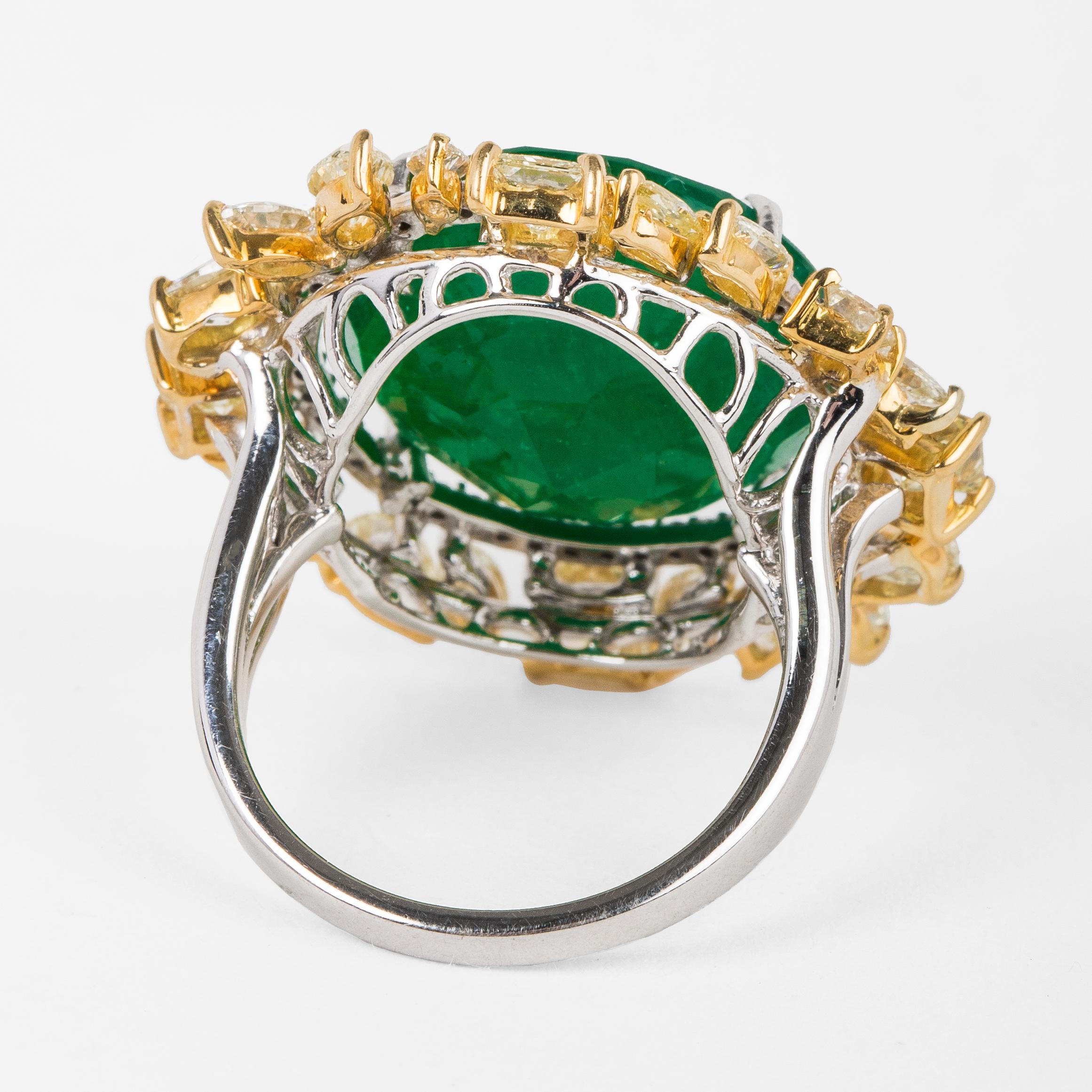 Round Cut Round Emerald Ring with Diamonds For Sale
