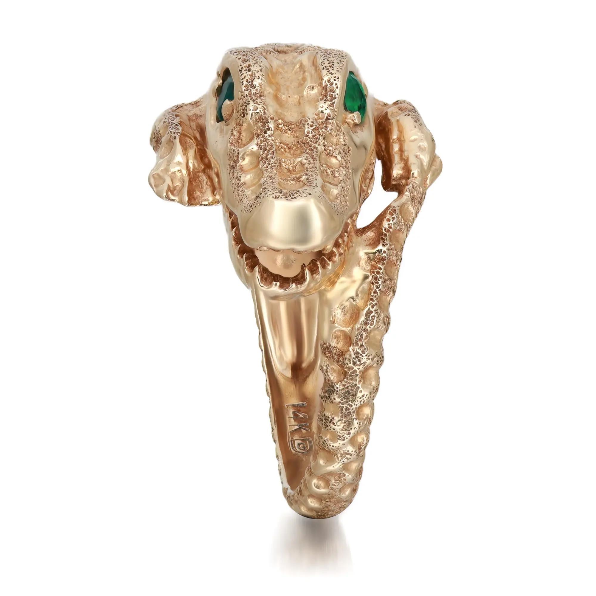Runder Smaragd strukturierter Krokodil Ring 14K Gelbgold Größe 5,75 im Zustand „Hervorragend“ im Angebot in New York, NY