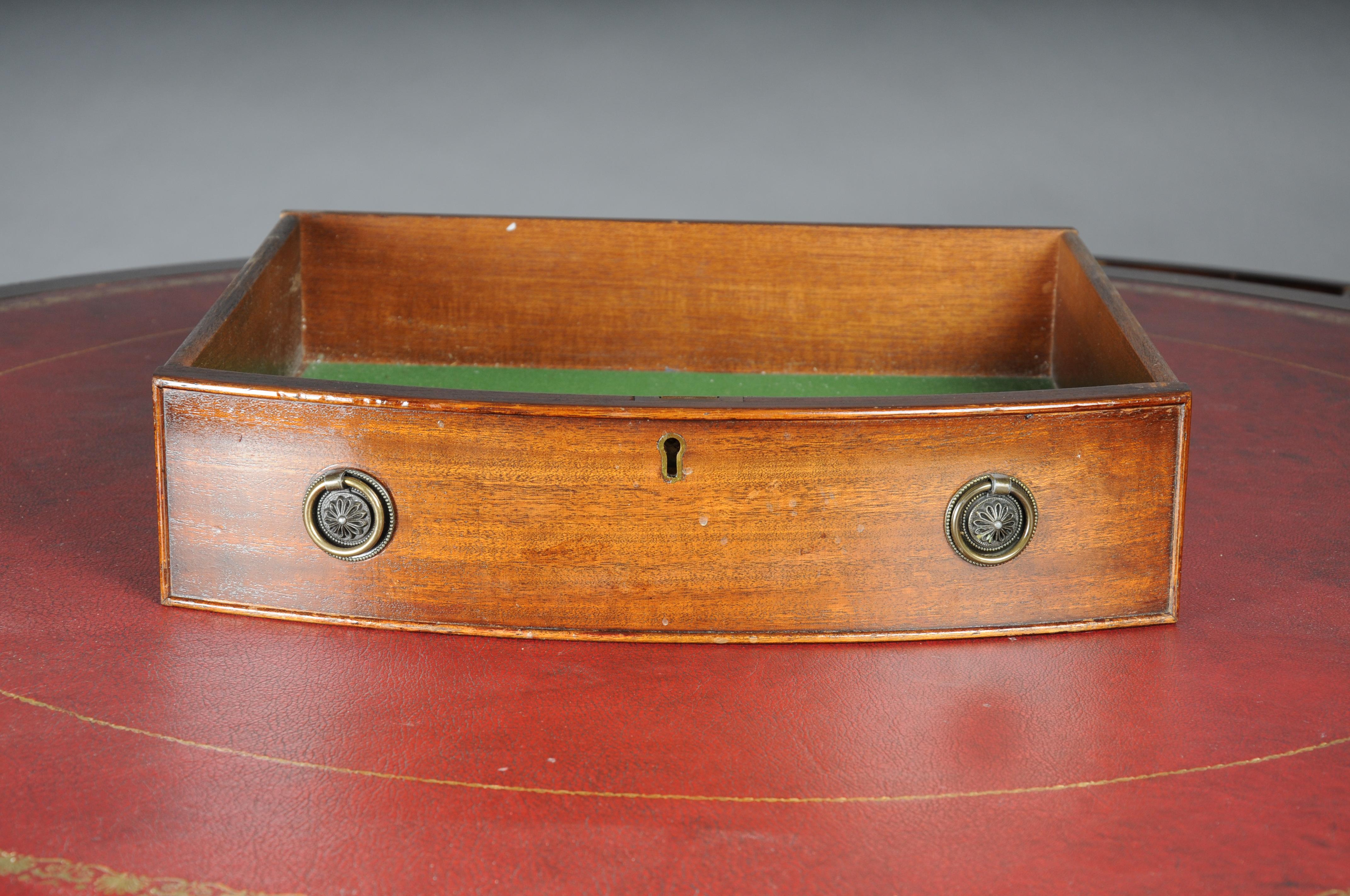 Round English coffee table Chesterfield table, around 1890, bordeaux For Sale 1