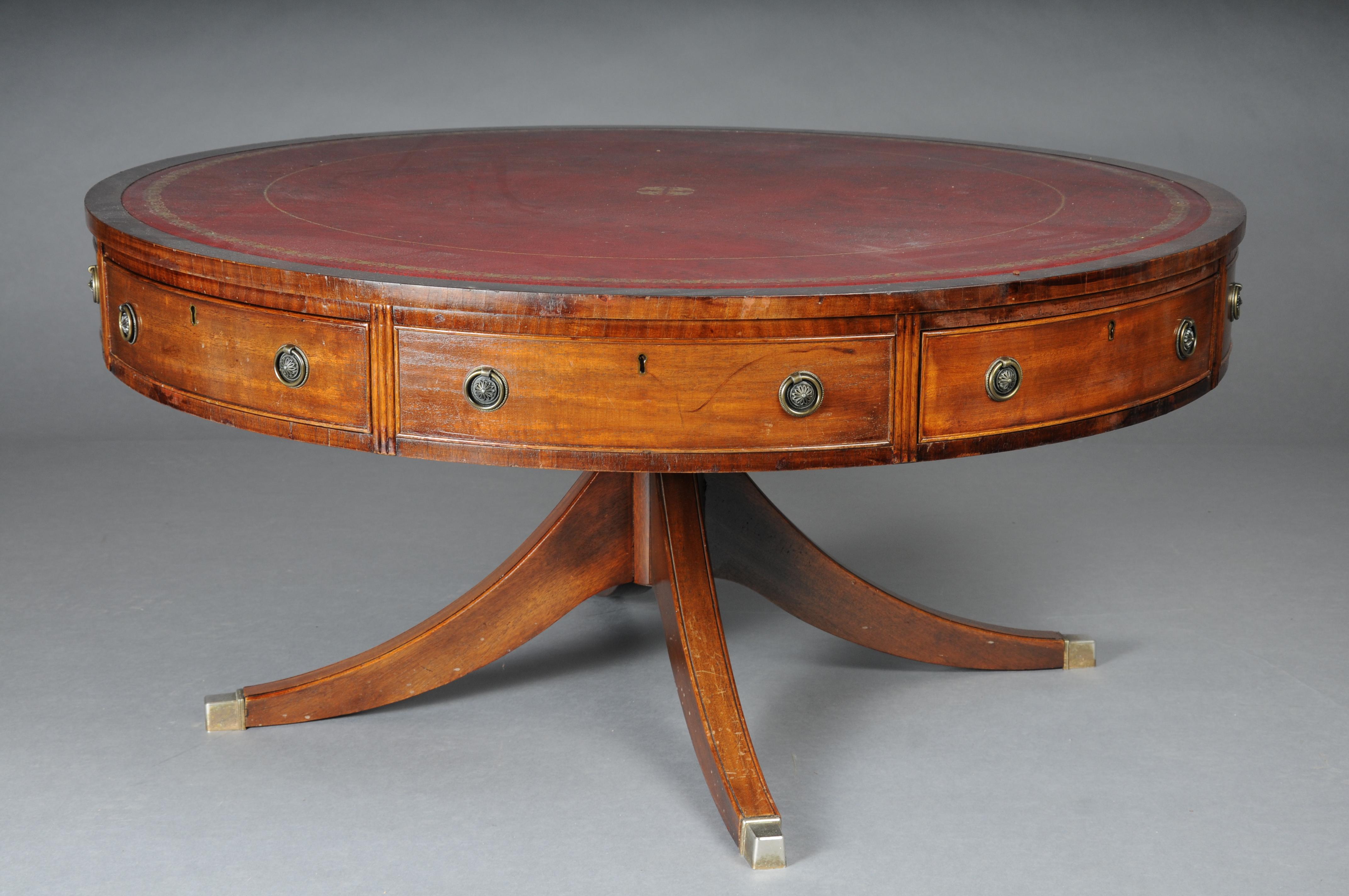 Round English coffee table Chesterfield table, around 1890, bordeaux For Sale 3