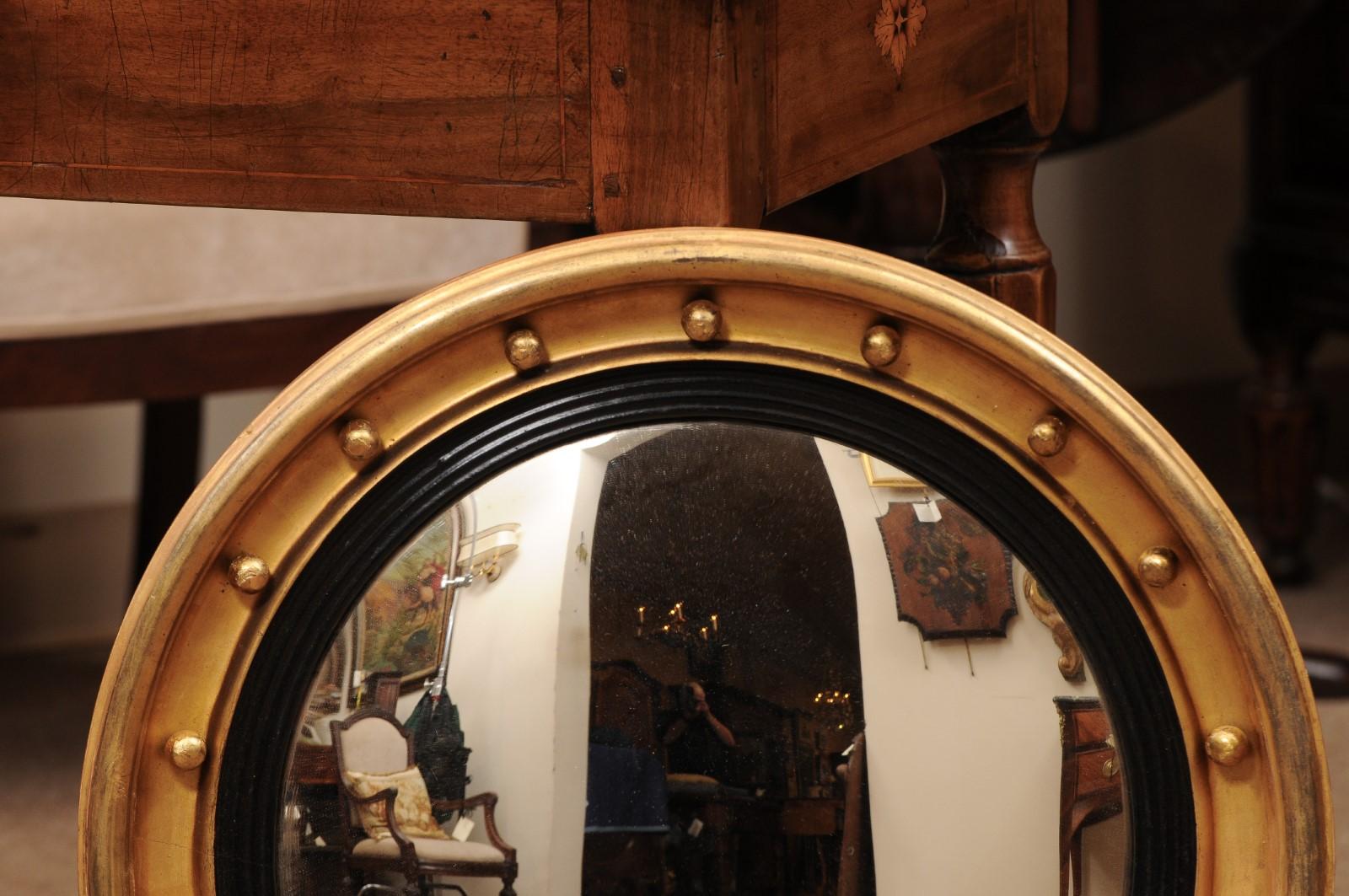 Round English Giltwood Bull’s Eye Mirror with Convex Glass, 19th Century 1