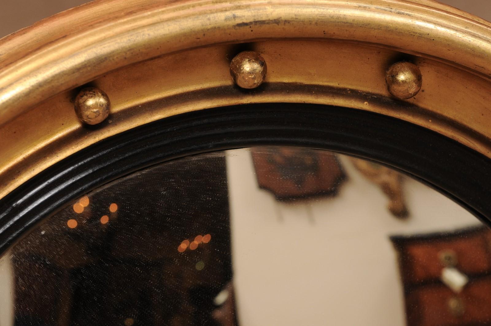Round English Giltwood Bull’s Eye Mirror with Convex Glass, 19th Century 6
