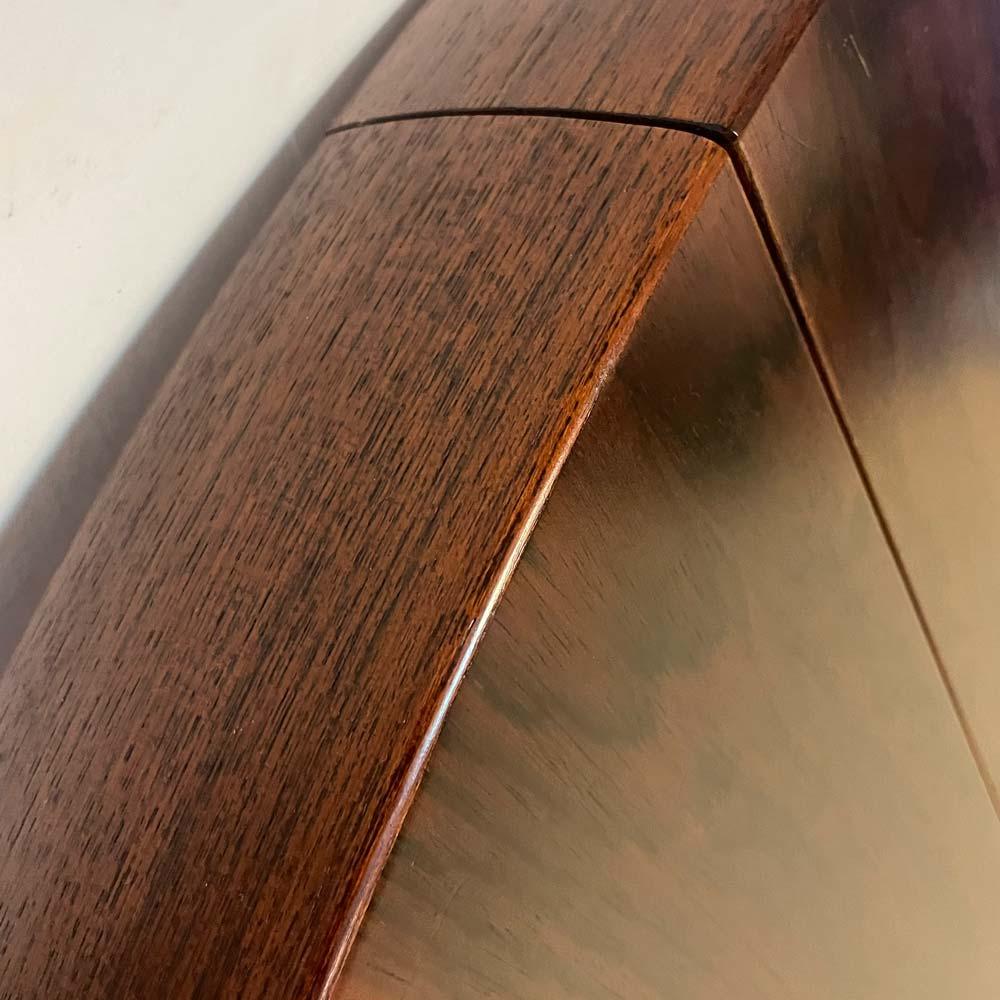 Table de salle à manger ronde à rallonge en palissandre de Rio, années 1960 en vente 4
