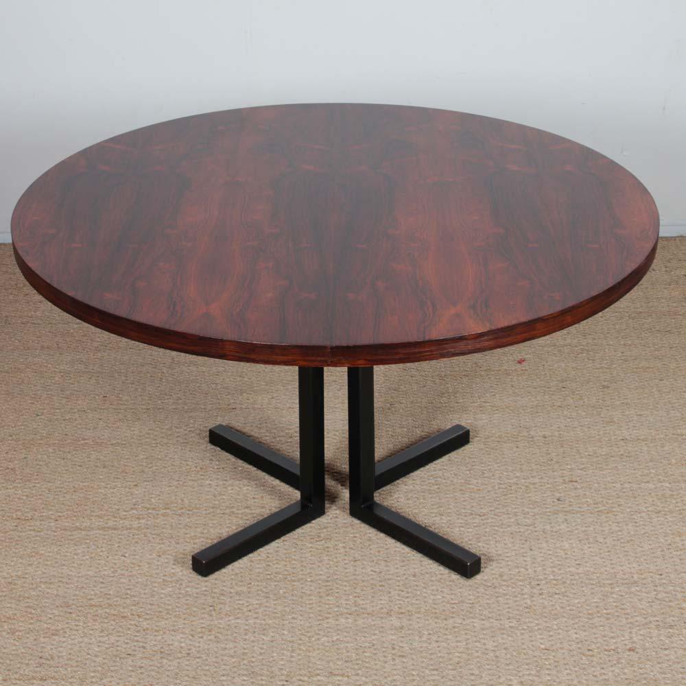 Tavolo da pranzo rotondo allungabile in palissandro Rio, anni '60 In condizioni buone in vendita a MONTESSON, FR