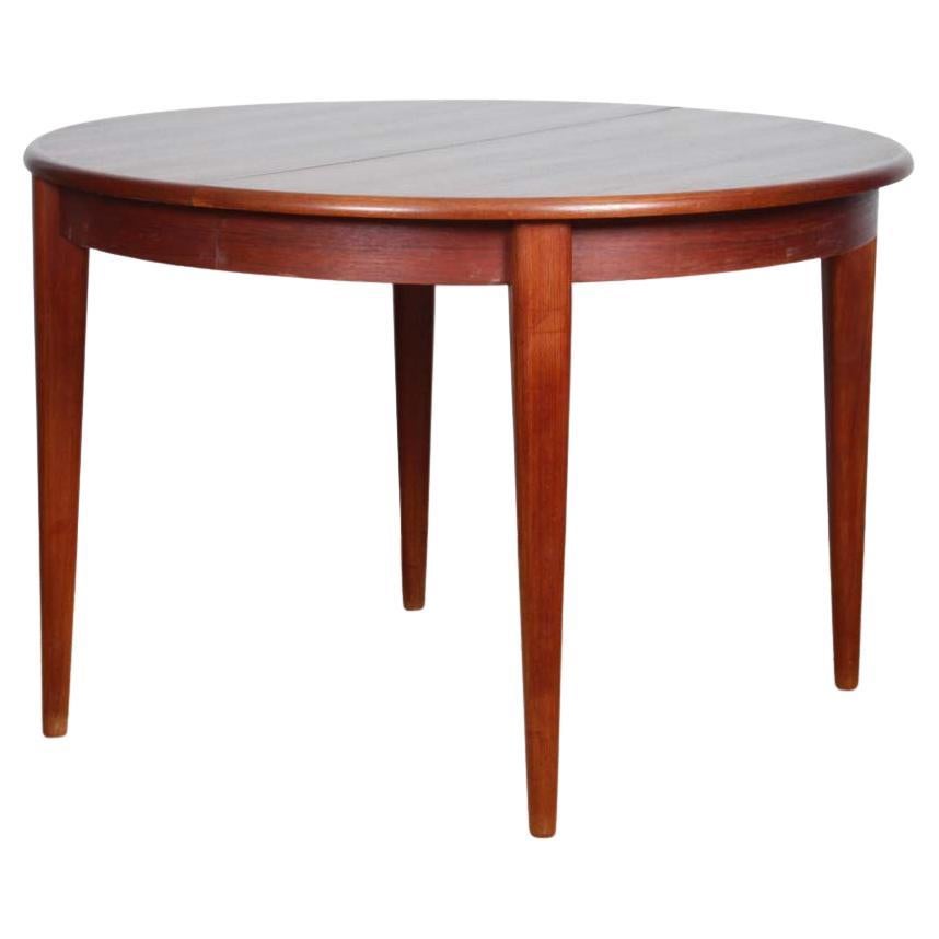 Round extendable dining table in teak, 1960s