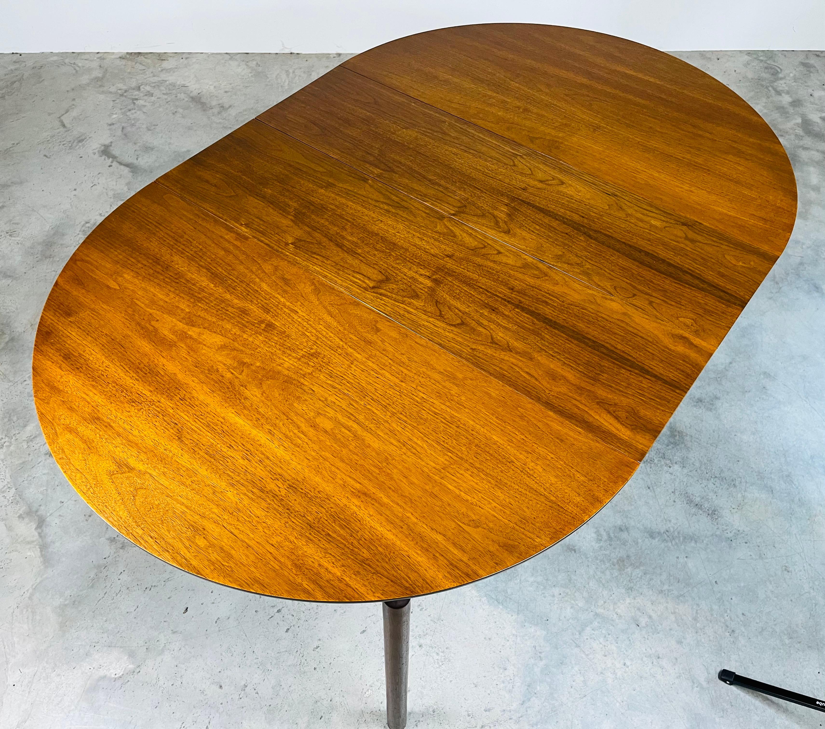 Mid-Century Modern Round Extendable Walnut Dining Table By Greta Grossman For Glenn Of California