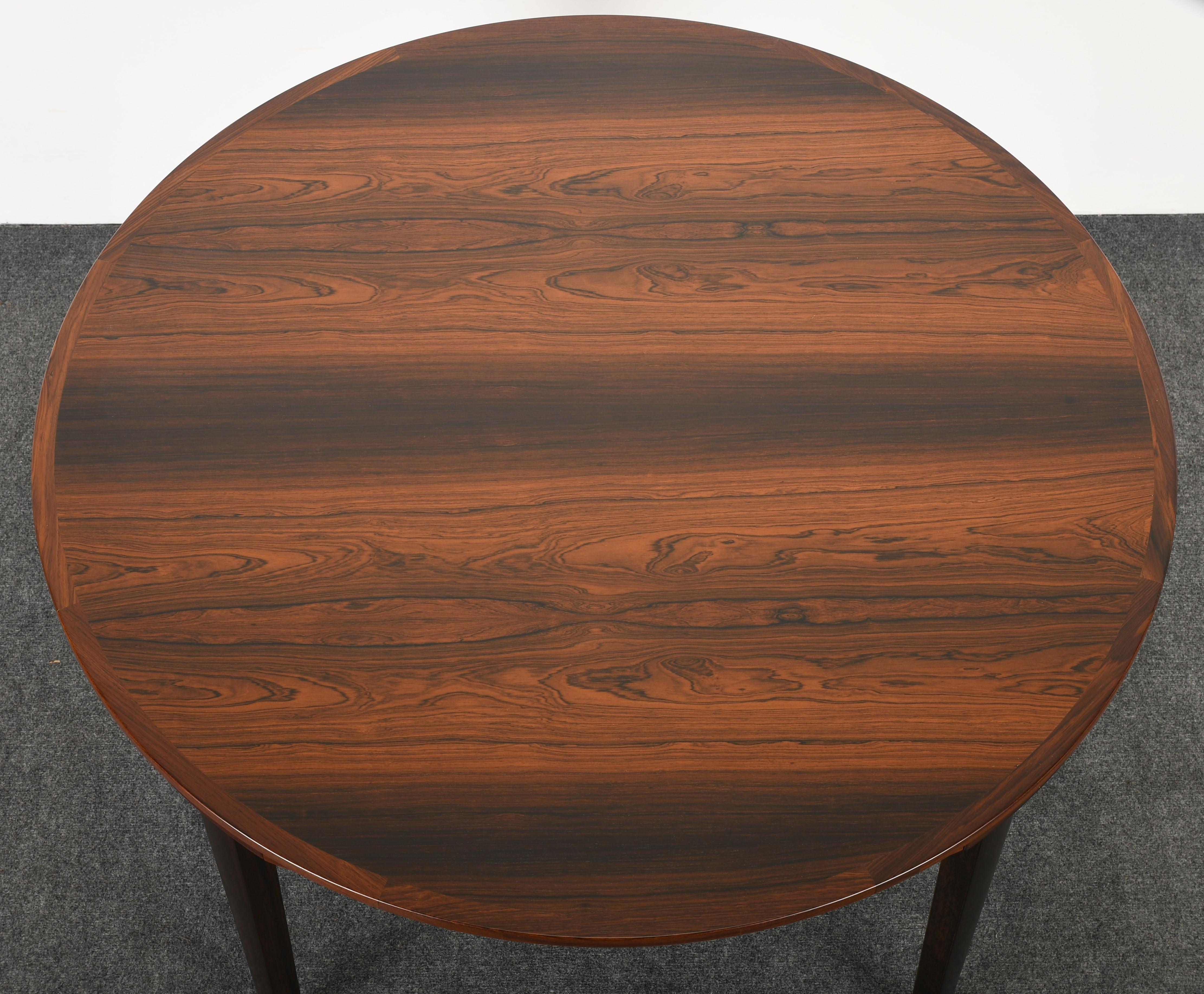 Round Rosewood Extension Table by Dyrlund, 1960s 6