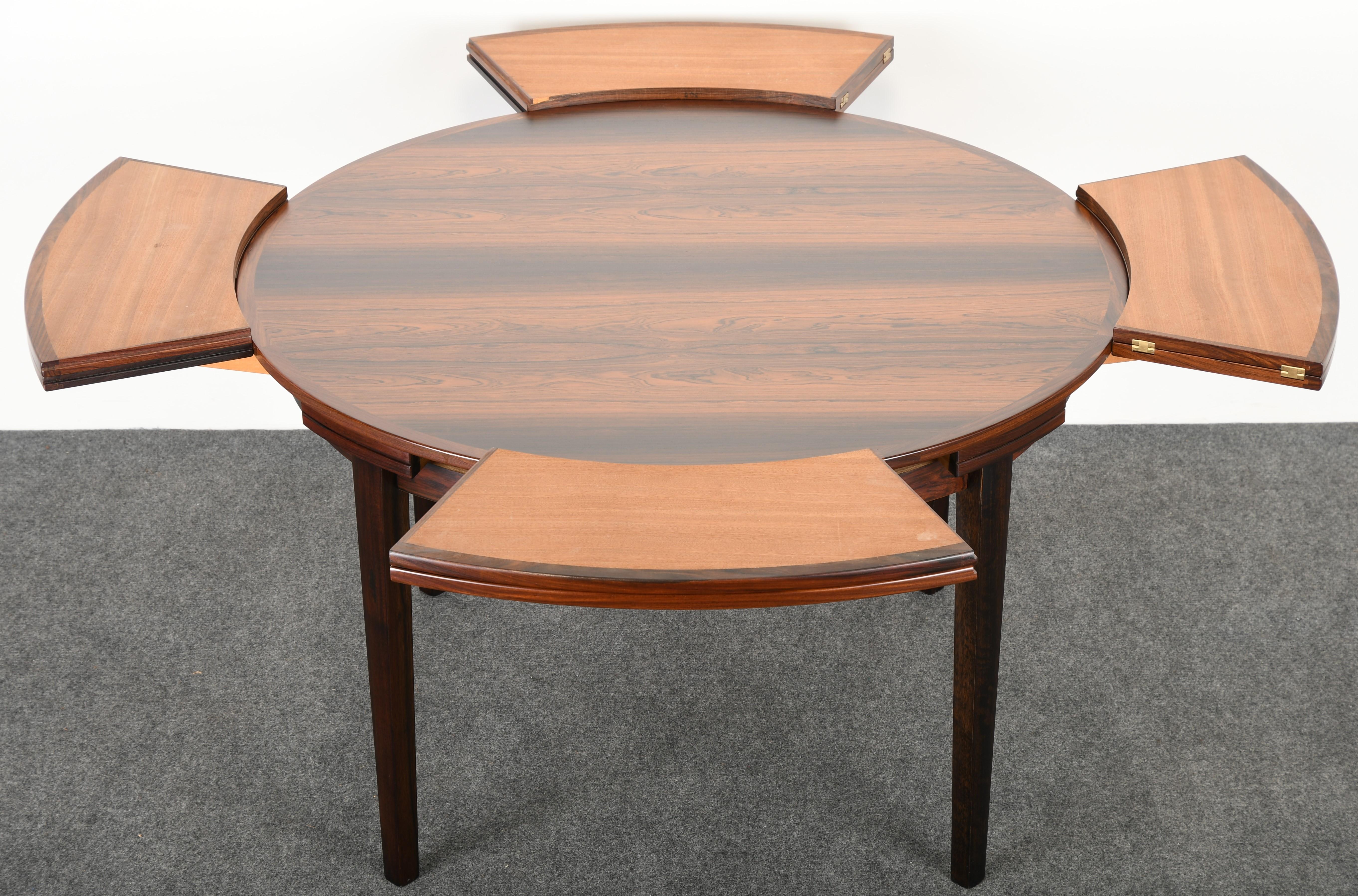 Round Rosewood Extension Table by Dyrlund, 1960s 10