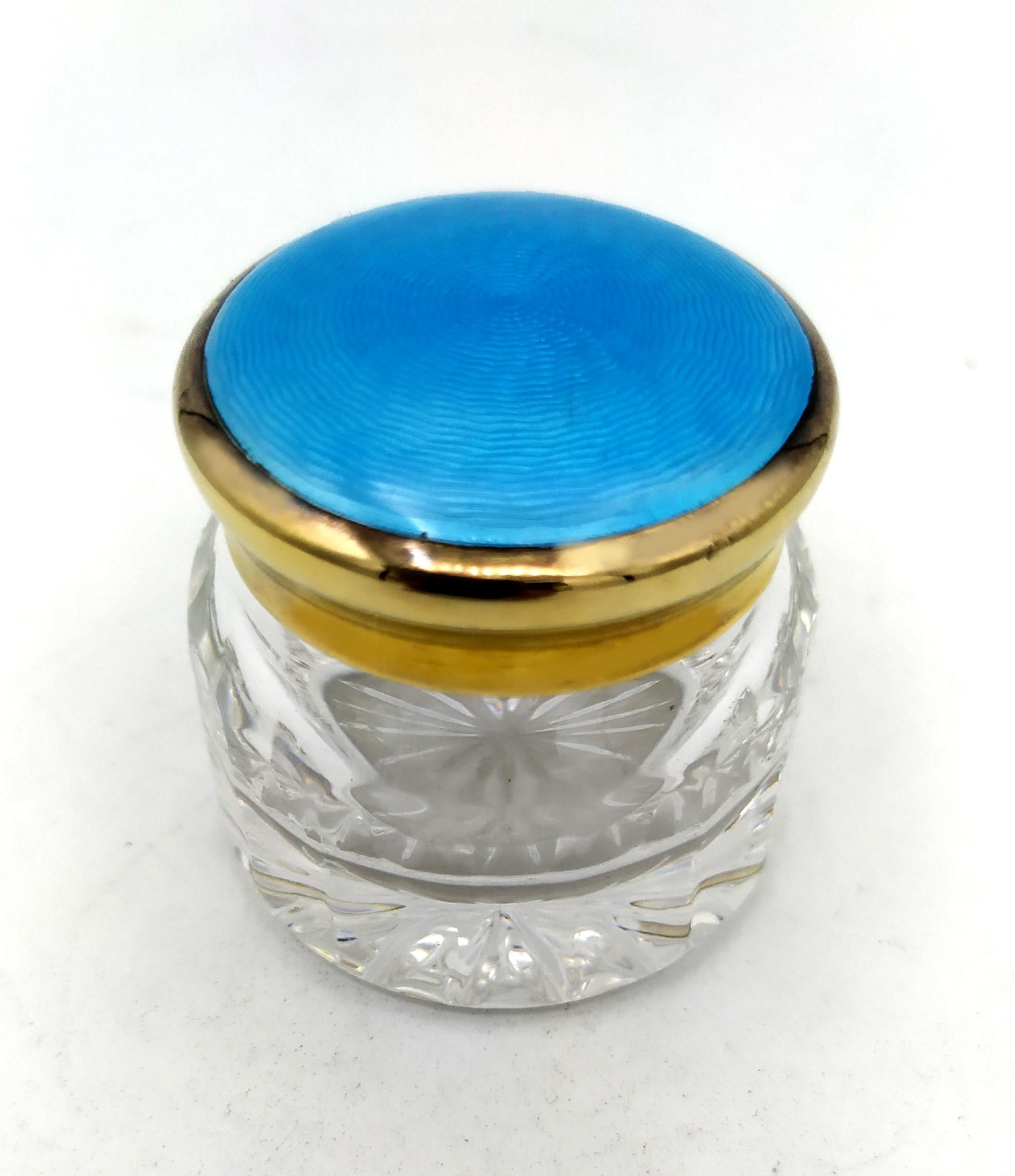 Hand-Carved Round favor Box with lid in 925/1000 Sterling Silver Light Blue Enamel Salimbeni For Sale