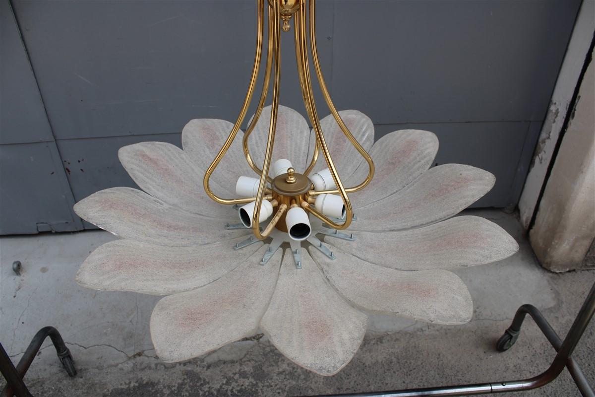 Round Flower Chandelier Murano Glass Pink  Italian Design 1970 Brass Gold  For Sale 11