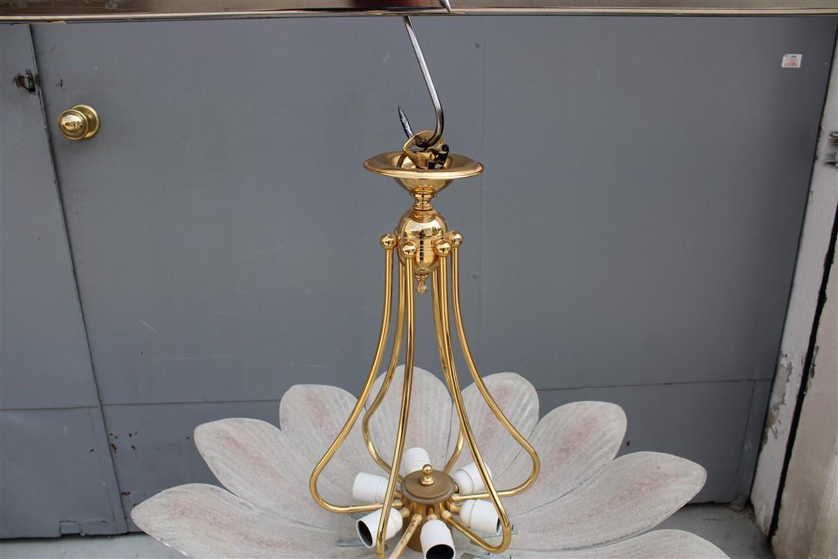Round Flower Chandelier Murano Glass Pink  Italian Design 1970 Brass Gold  For Sale 12