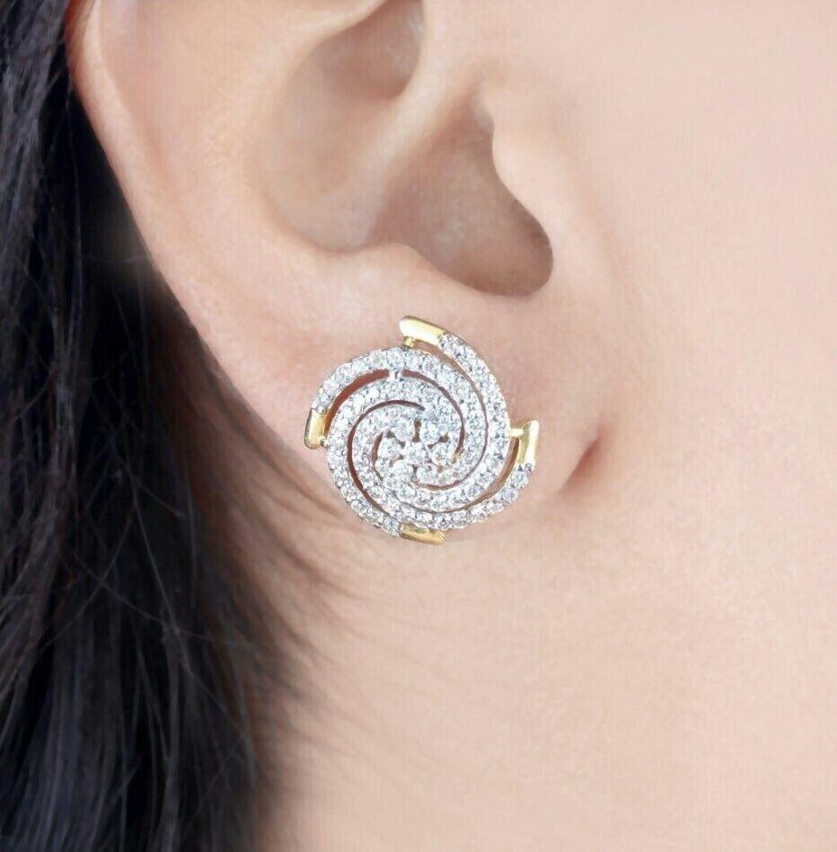 Round Flower Diamond Stud Earrings 14K Solid Gold Handmade In New Condition For Sale In Chicago, IL