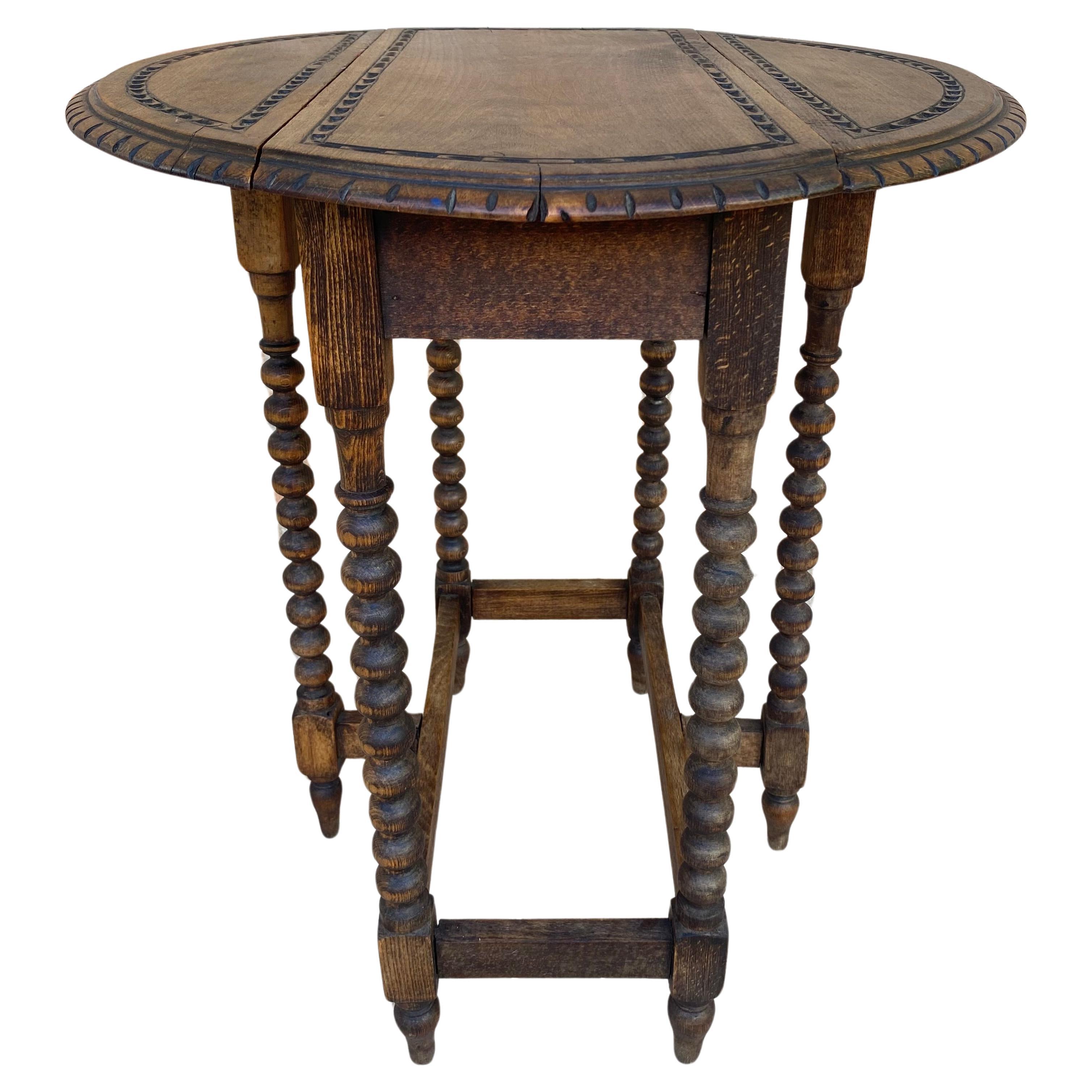 Round Folding Center Oak Table with Carved Top and Solomonic Legs, 1940s