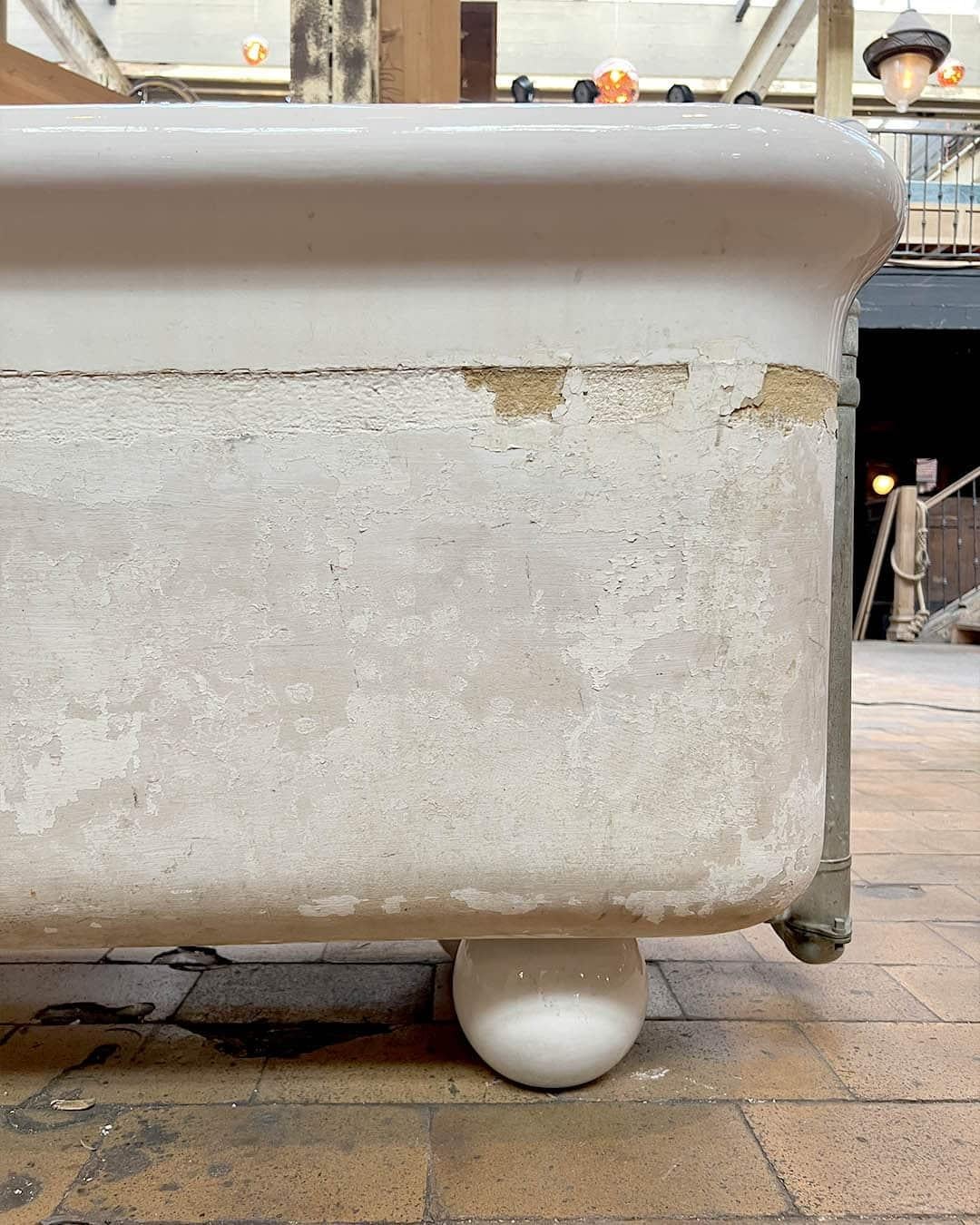 Round Foot Bathtub, circa 1900 in vendita 2