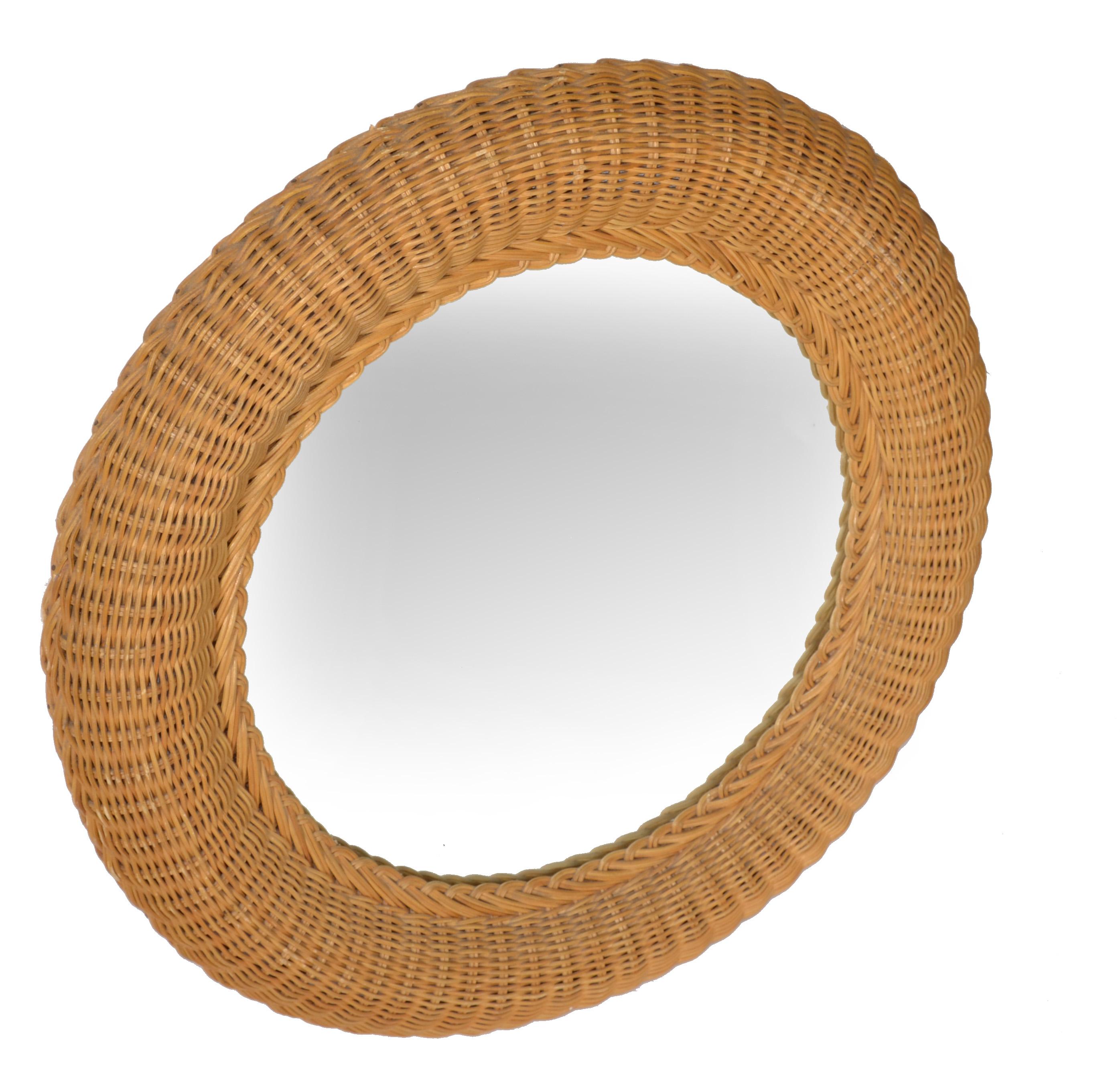 Round French Coastal Handwoven Pencil Reed & Wicker Wall Mirror Bohemian Chic For Sale 1
