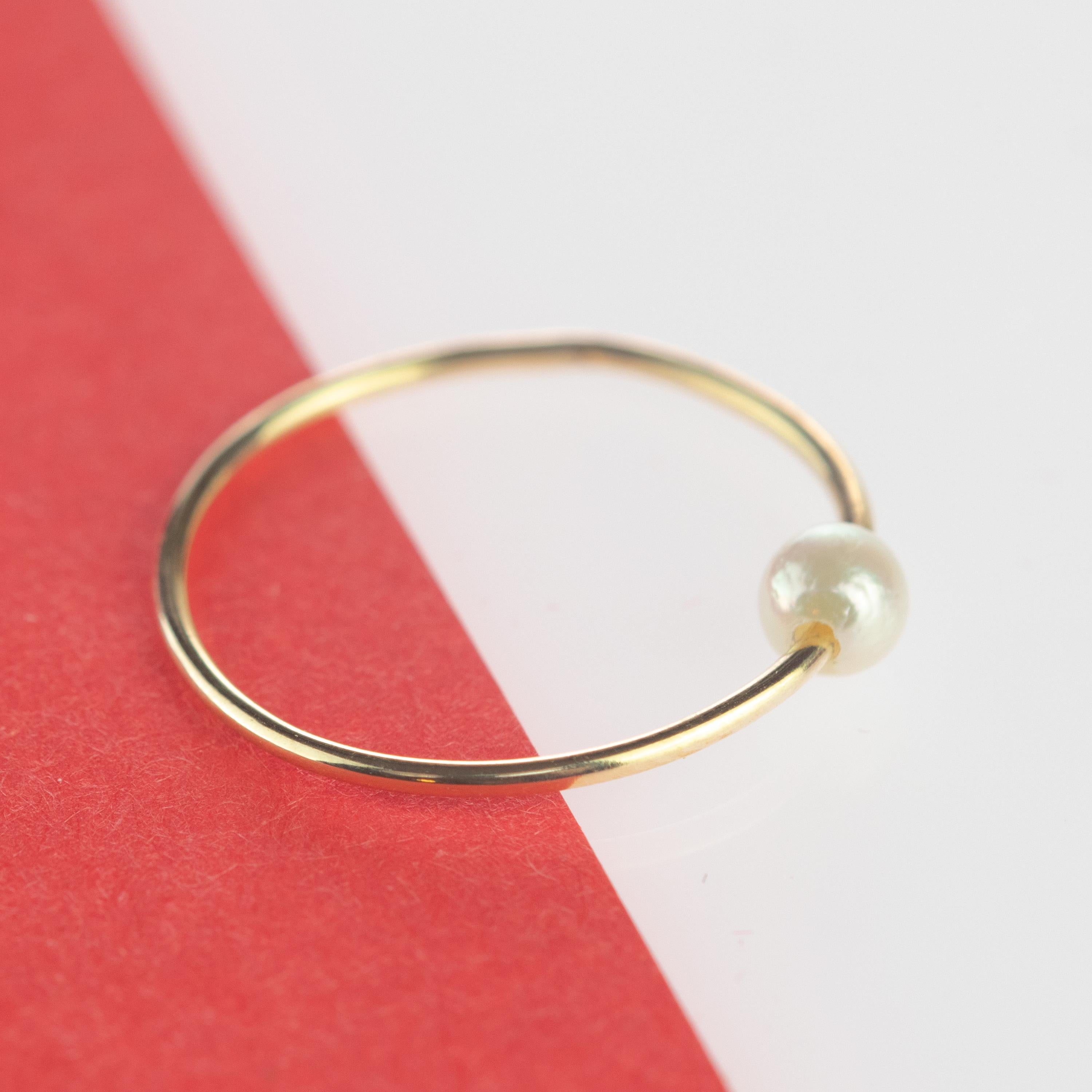 Round Cut Round Freshwater Pearl Solitaire 9 Karat Gold Moon Planet Boho Band Ring For Sale
