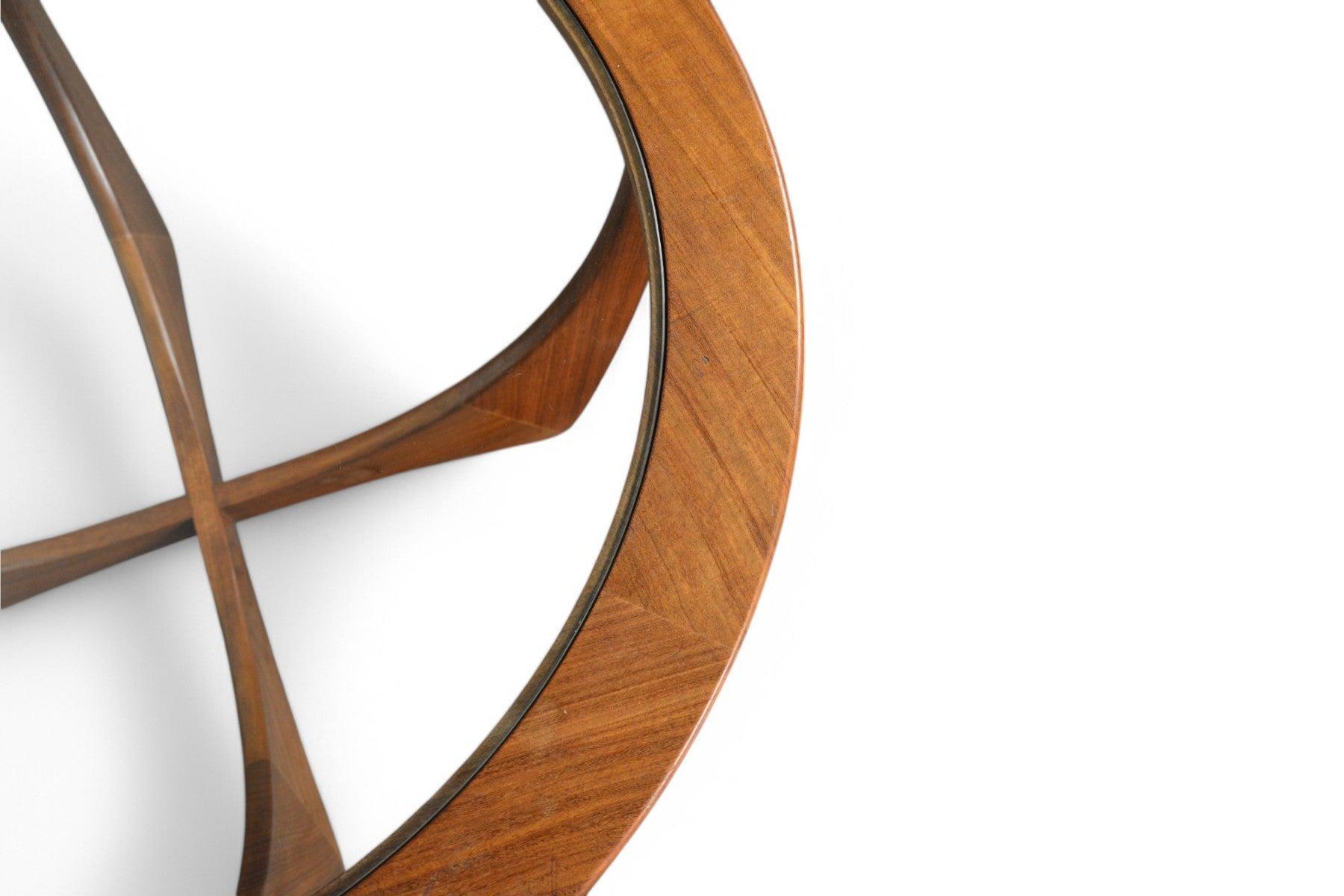 Anglais Table basse Astro Round G Plan #10 en vente
