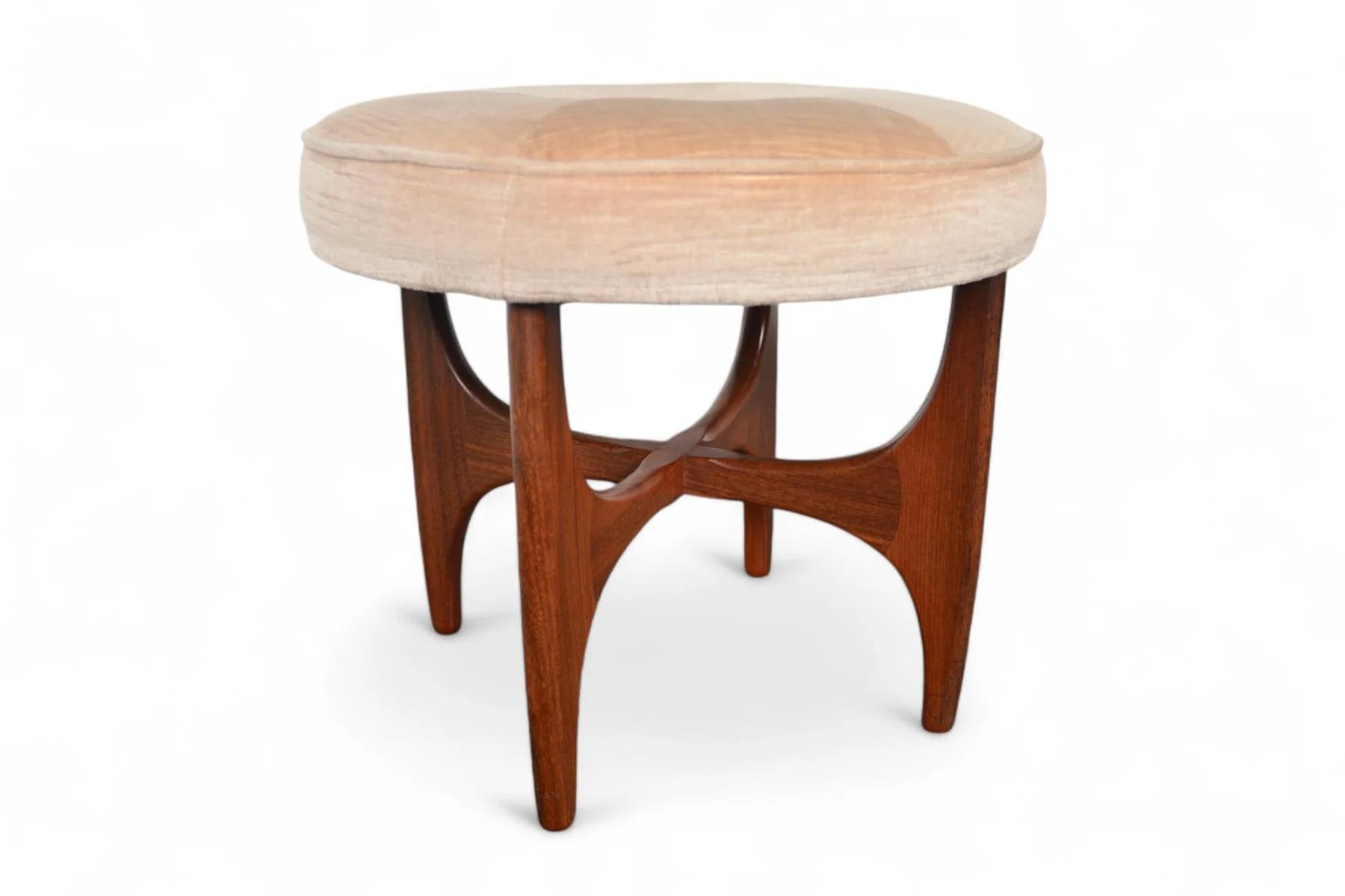 Anglais Ottoman Astro rond Afromosia n° 4 en vente