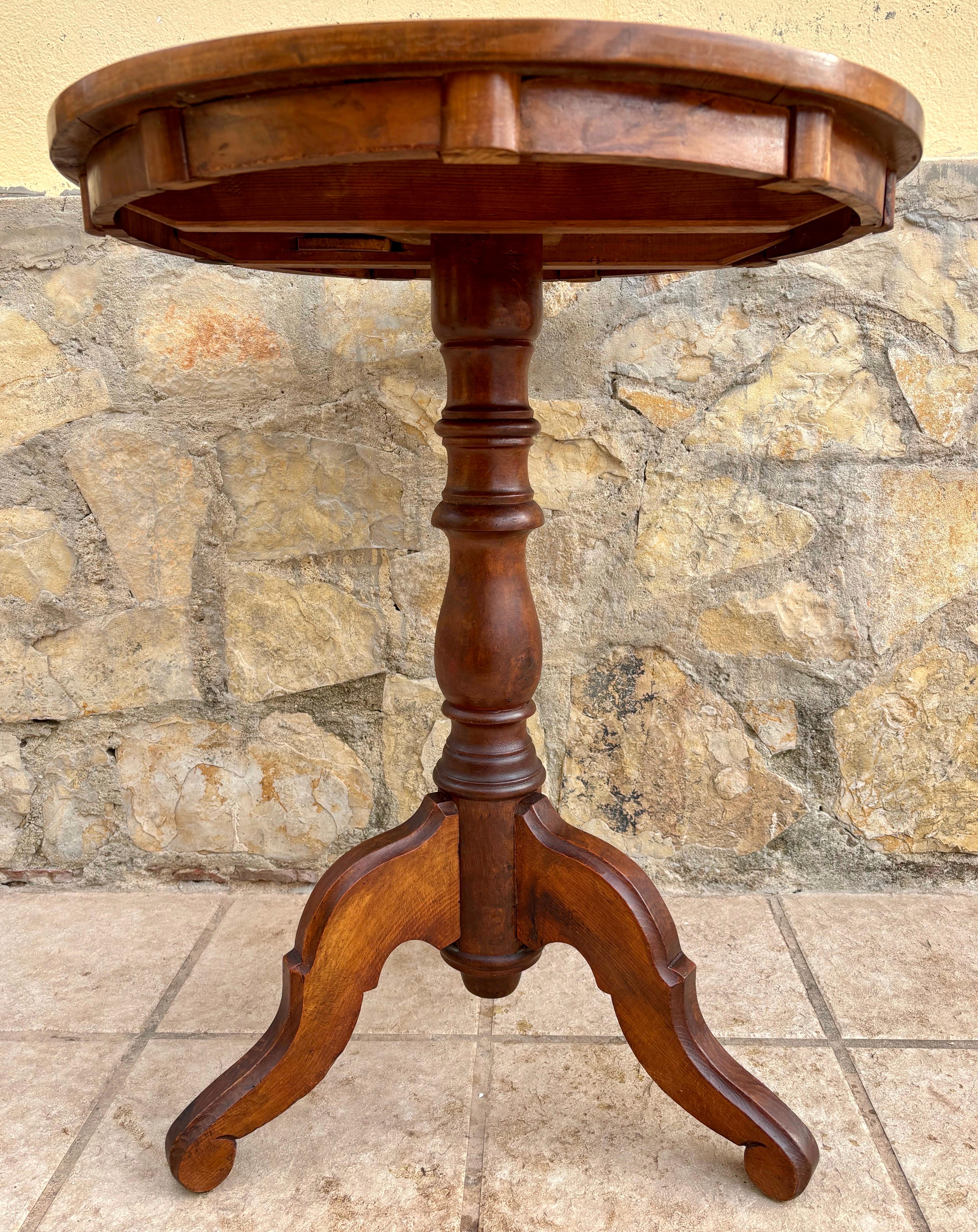 Round Game Table With Marquetry Top, 1940s For Sale 2