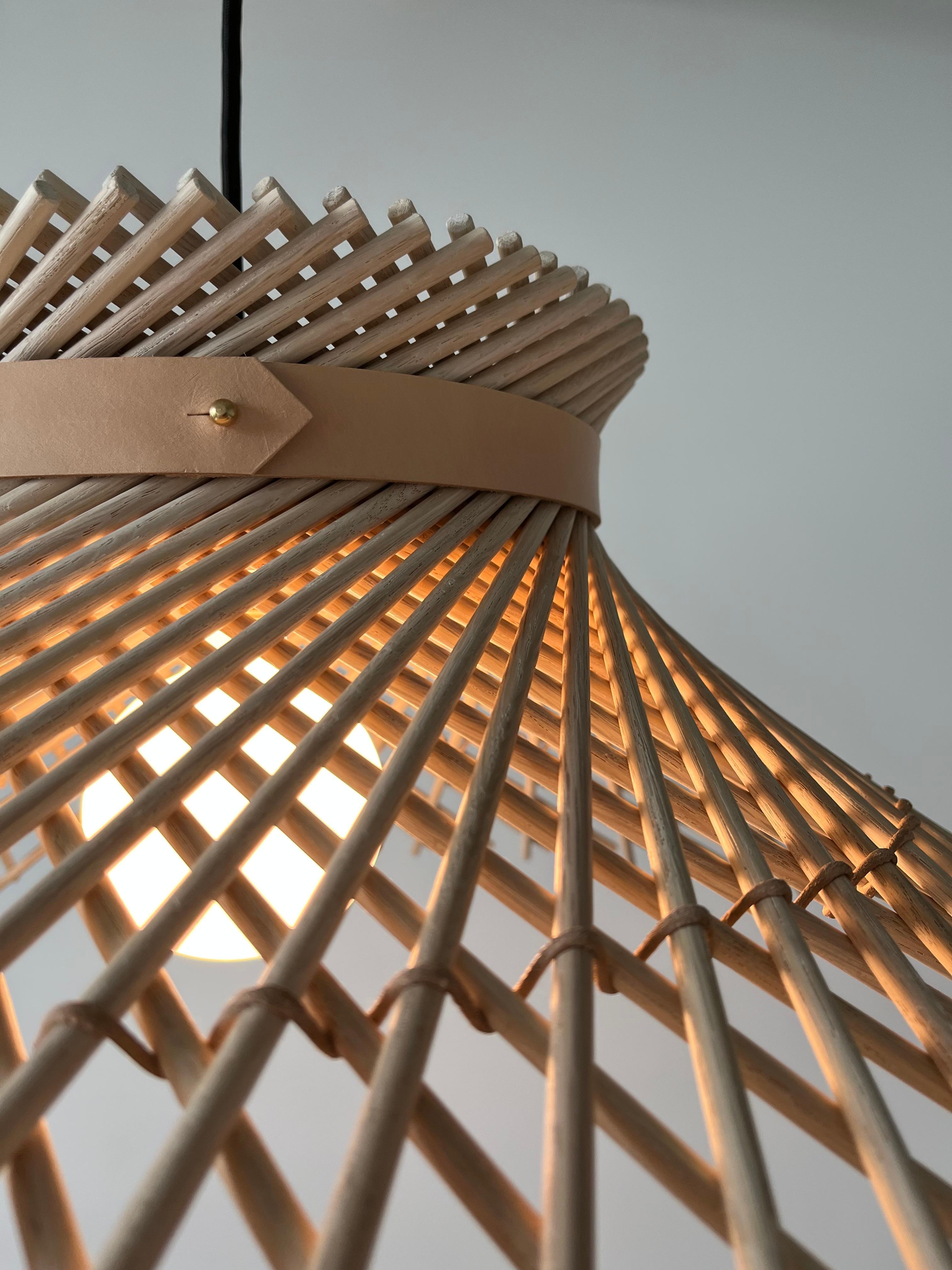 Lámpara colgante de techo Mooda 9 / Madera de arce natural, mármol blanco de Mugla by INDO- Hecho a mano en venta