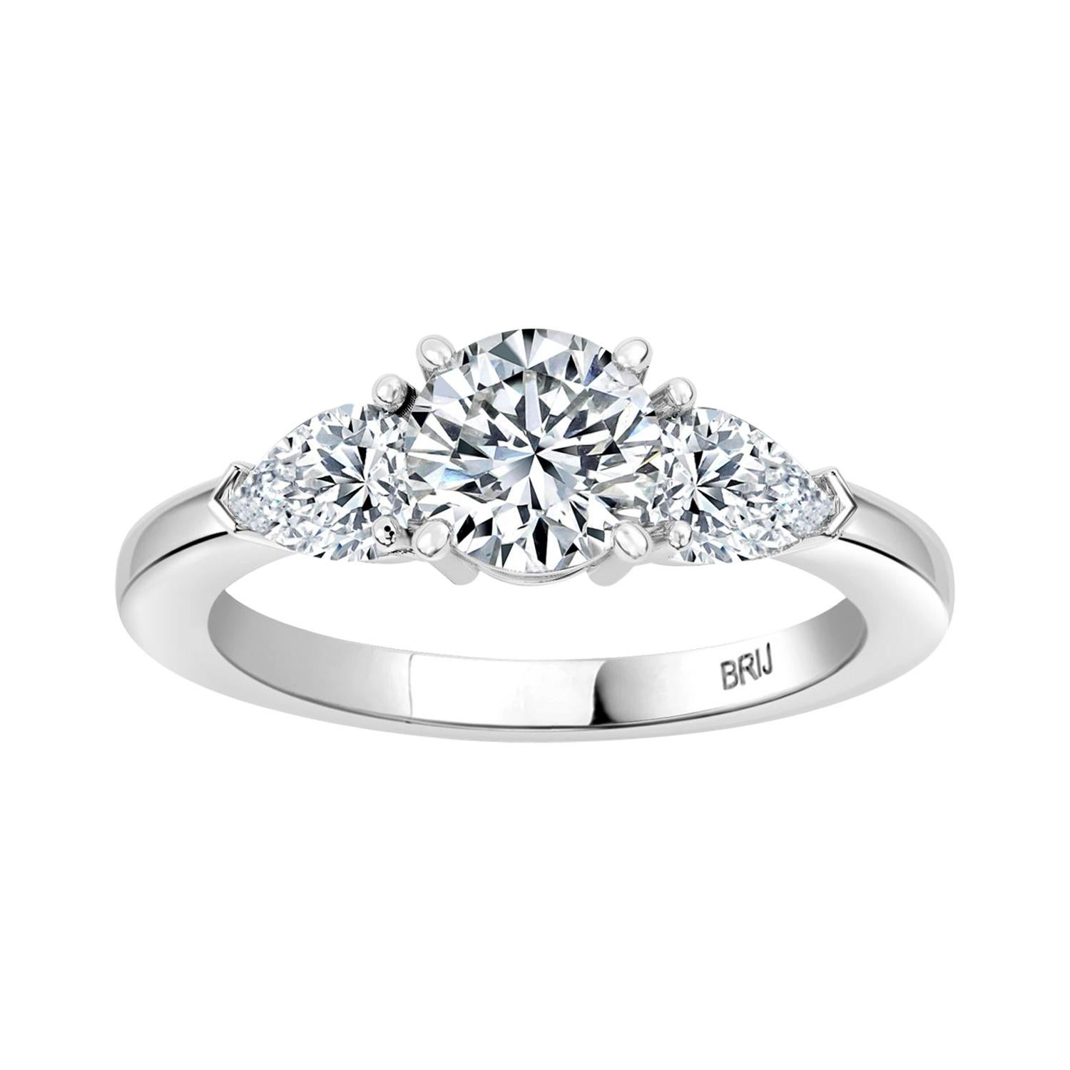 Exceptional GIA Certified 13 Carats Round Diamond Ring For Sale at 1stDibs